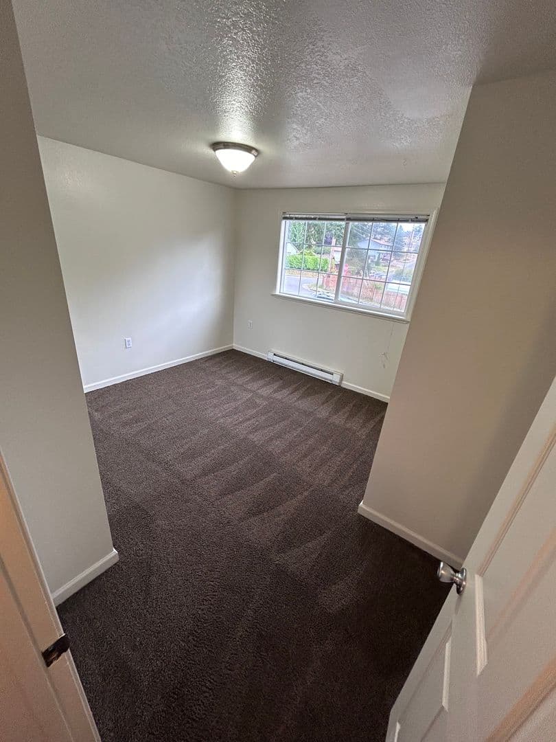 North Bend Apartment: 2480 13th Street