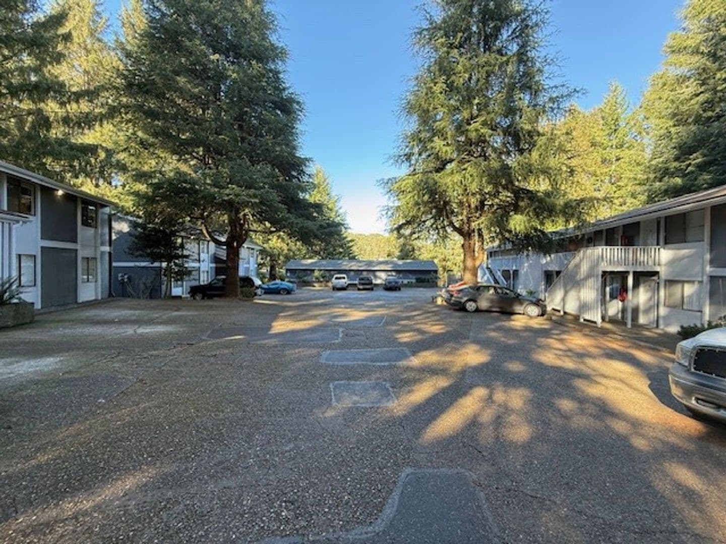 Reedsport Apartment: 3615 Frontage Road