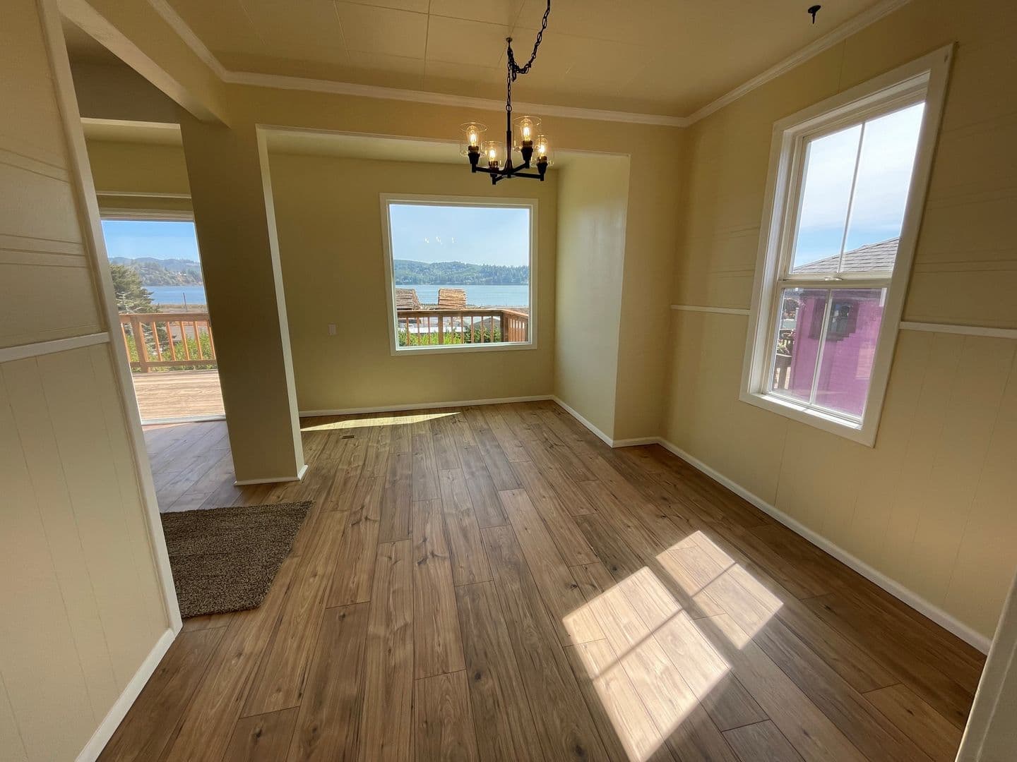 North Bend Apartment: 1524 Sheridan