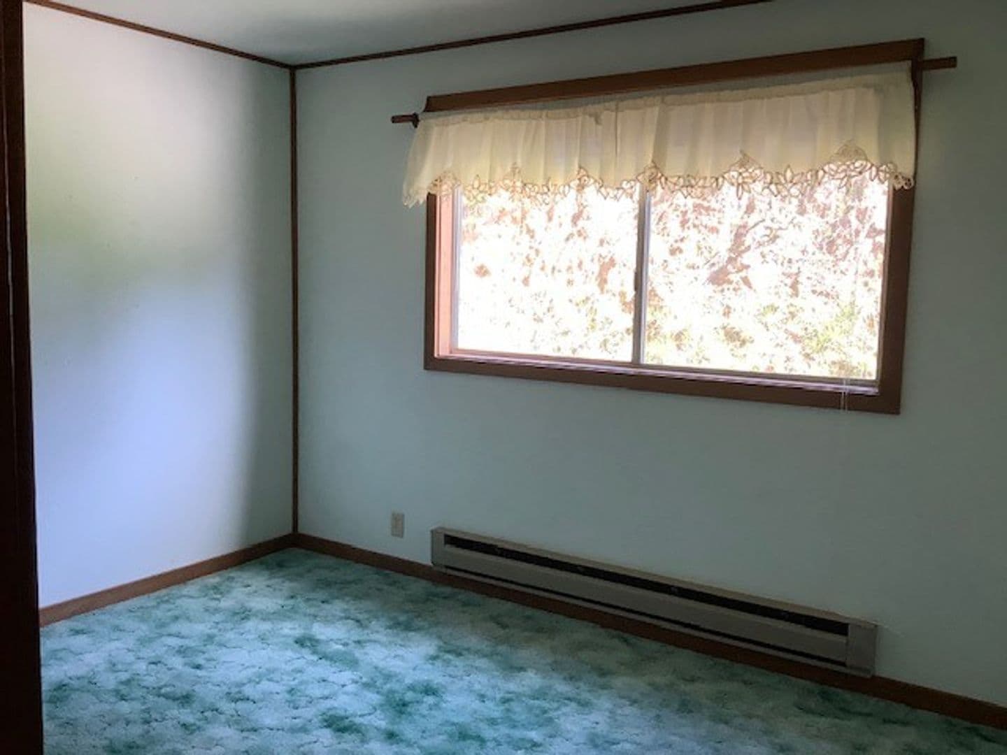 Myrtle Point Apartment: 90799 N. Fork Ln.