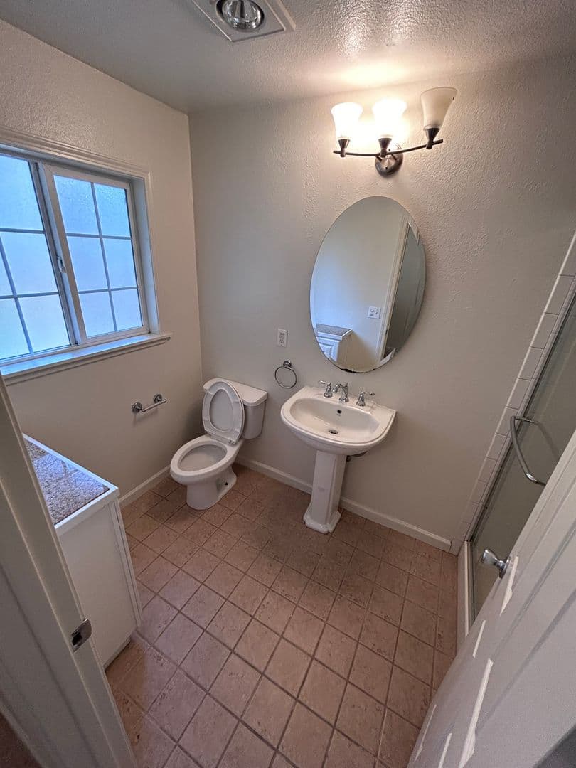 North Bend Apartment: 2480 13th Street