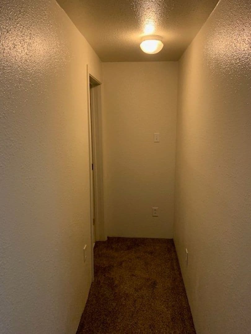 Coos Bay Apartment: 276 N. Cammann Street