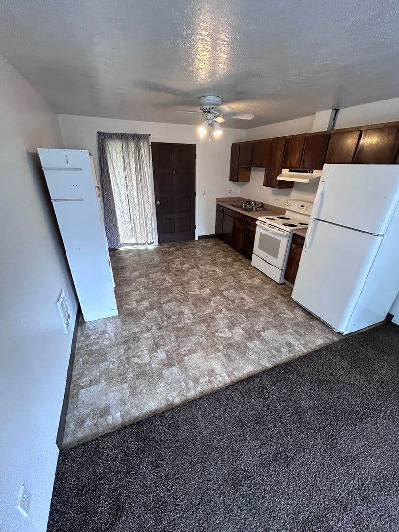 Coos Bay Apartment: 2645 N. 16th Ct.