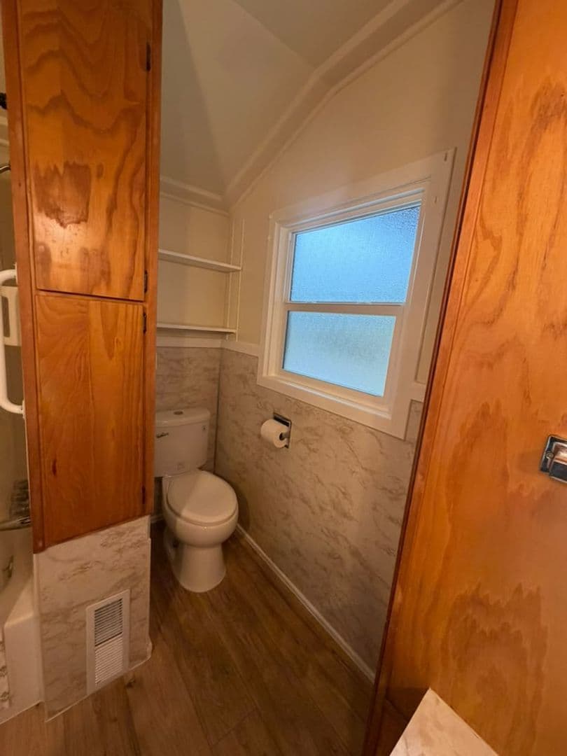 North Bend Apartment: 1524 Sheridan