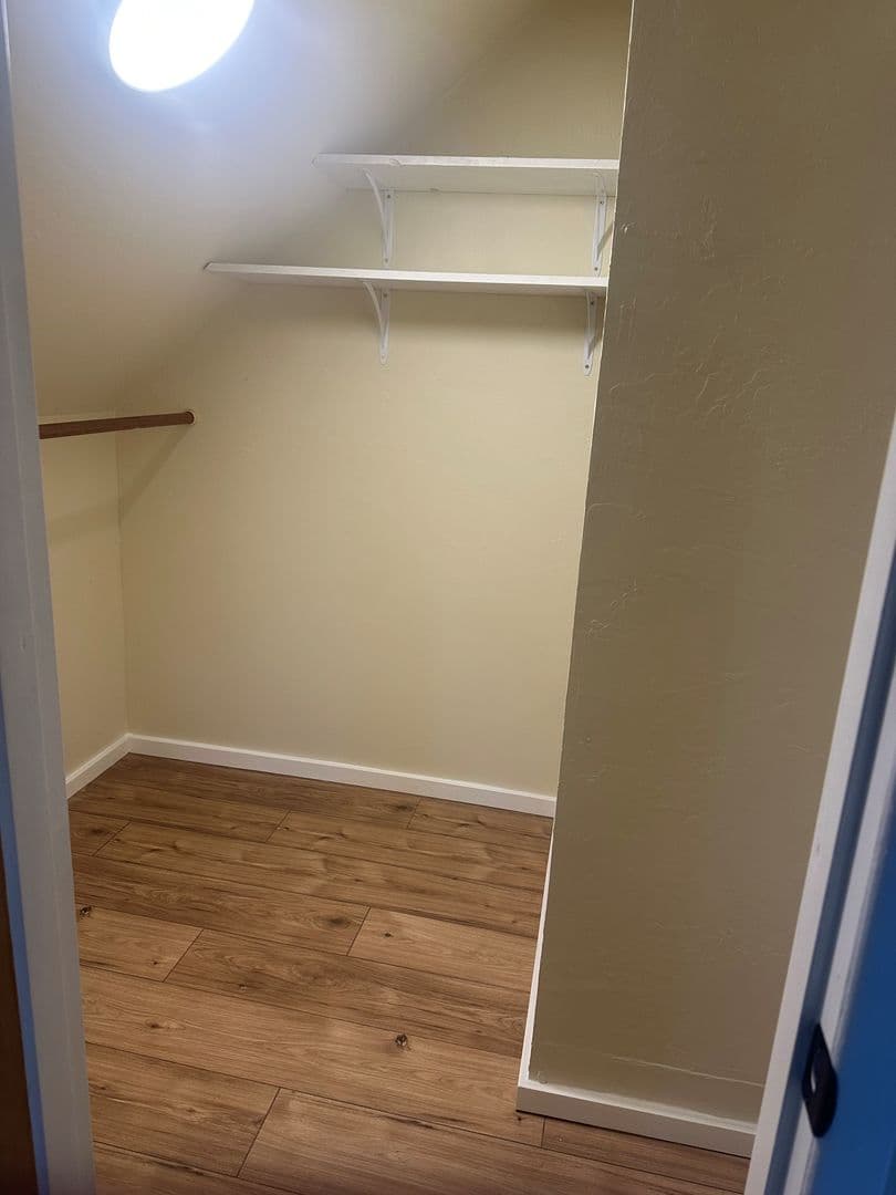 North Bend Apartment: 1524 Sheridan