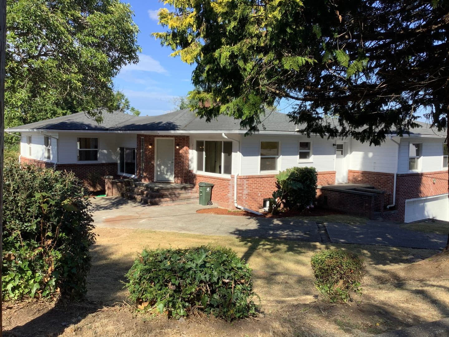 North Bend Apartment: 2199 Union Avenue