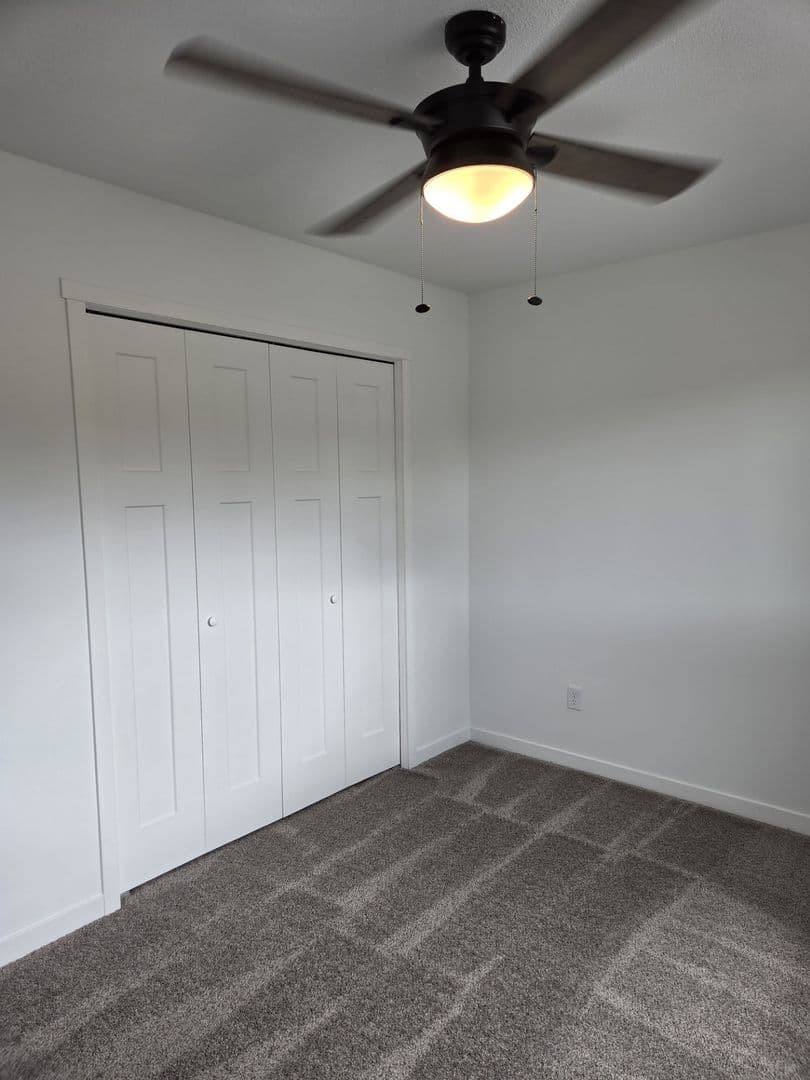 Nashwauk House: 105 8th St