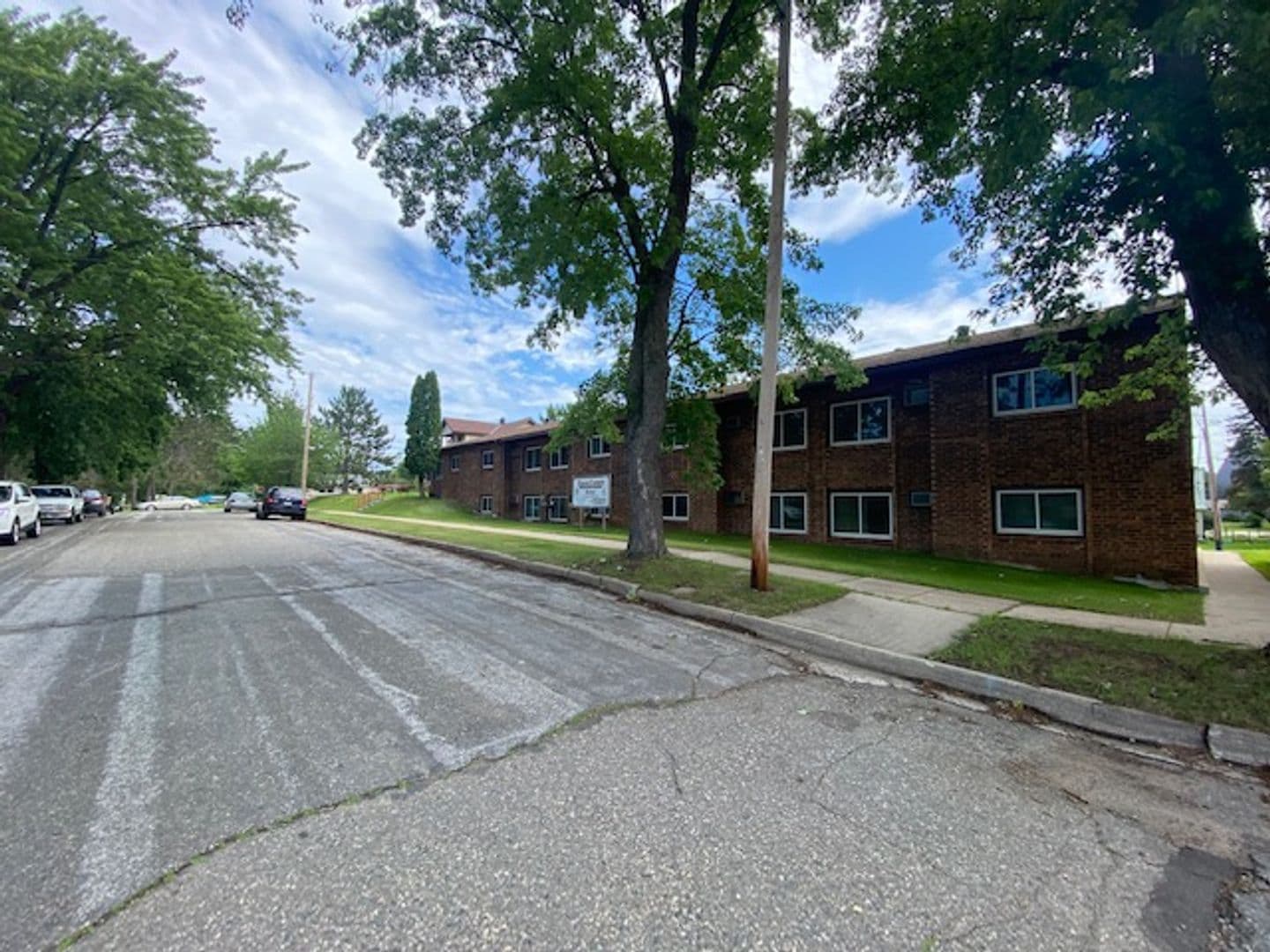 Bovey Apartment: 109 3rd Ave