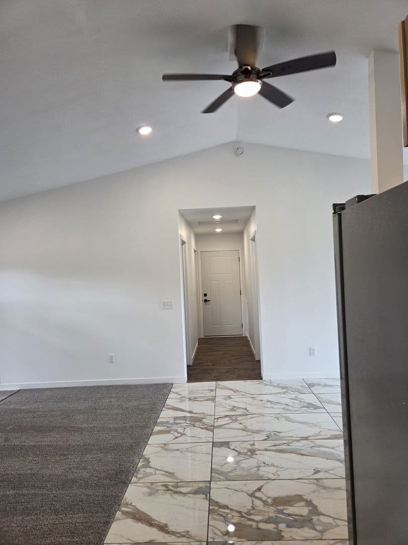 Nashwauk House: 105 8th St