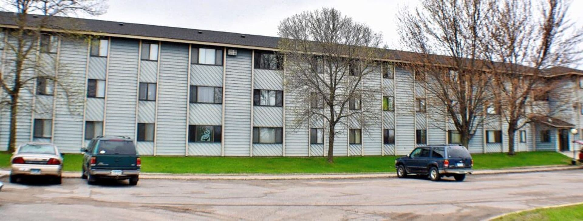 Hibbing Apartment: 3505 9th Ave W