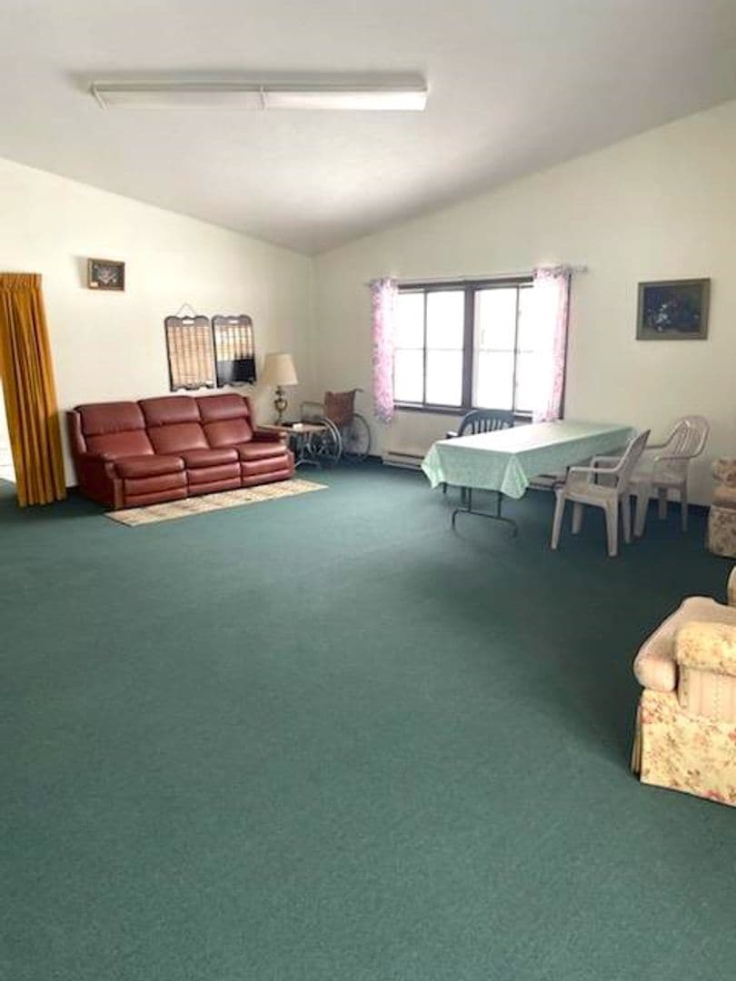 Littlefork Apartment: 324 Front St