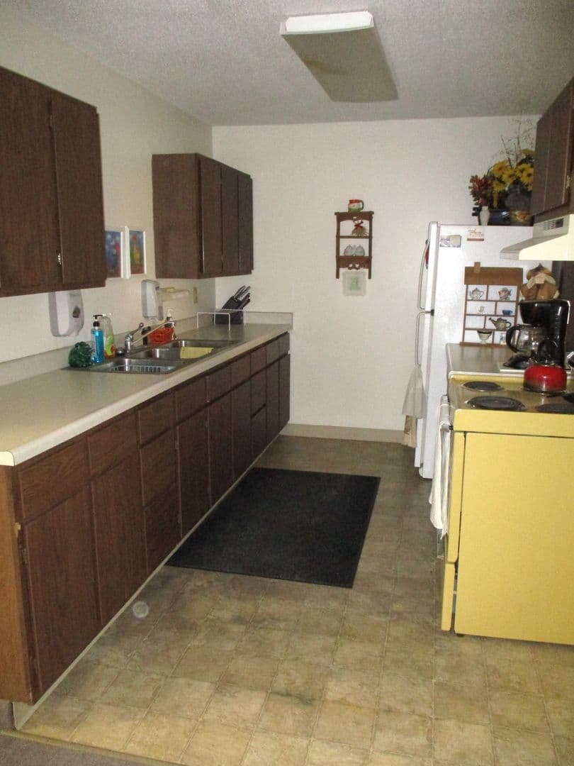 Northome Apartment: 12244 2nd St