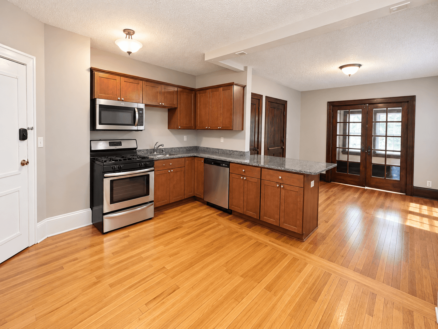 Saint Paul Apartment: 418 Pierce Street North