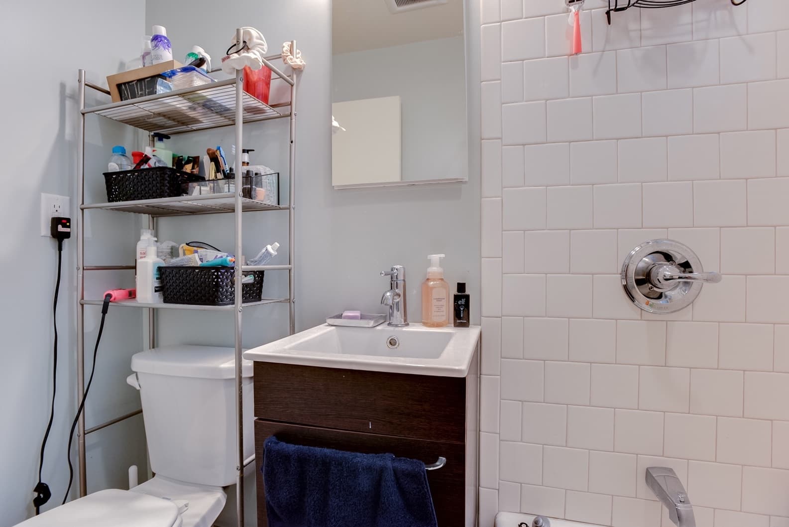 St Paul Apartment: 1848 Ashland Ave