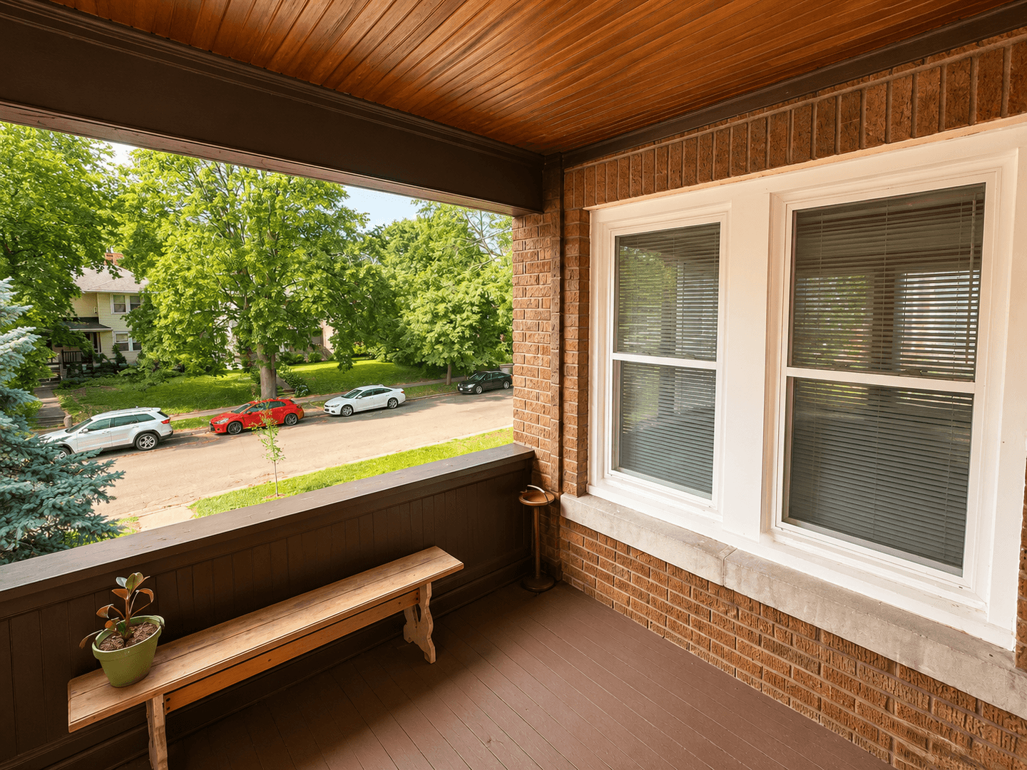 Saint Paul Apartment: 1838 Portland Avenue