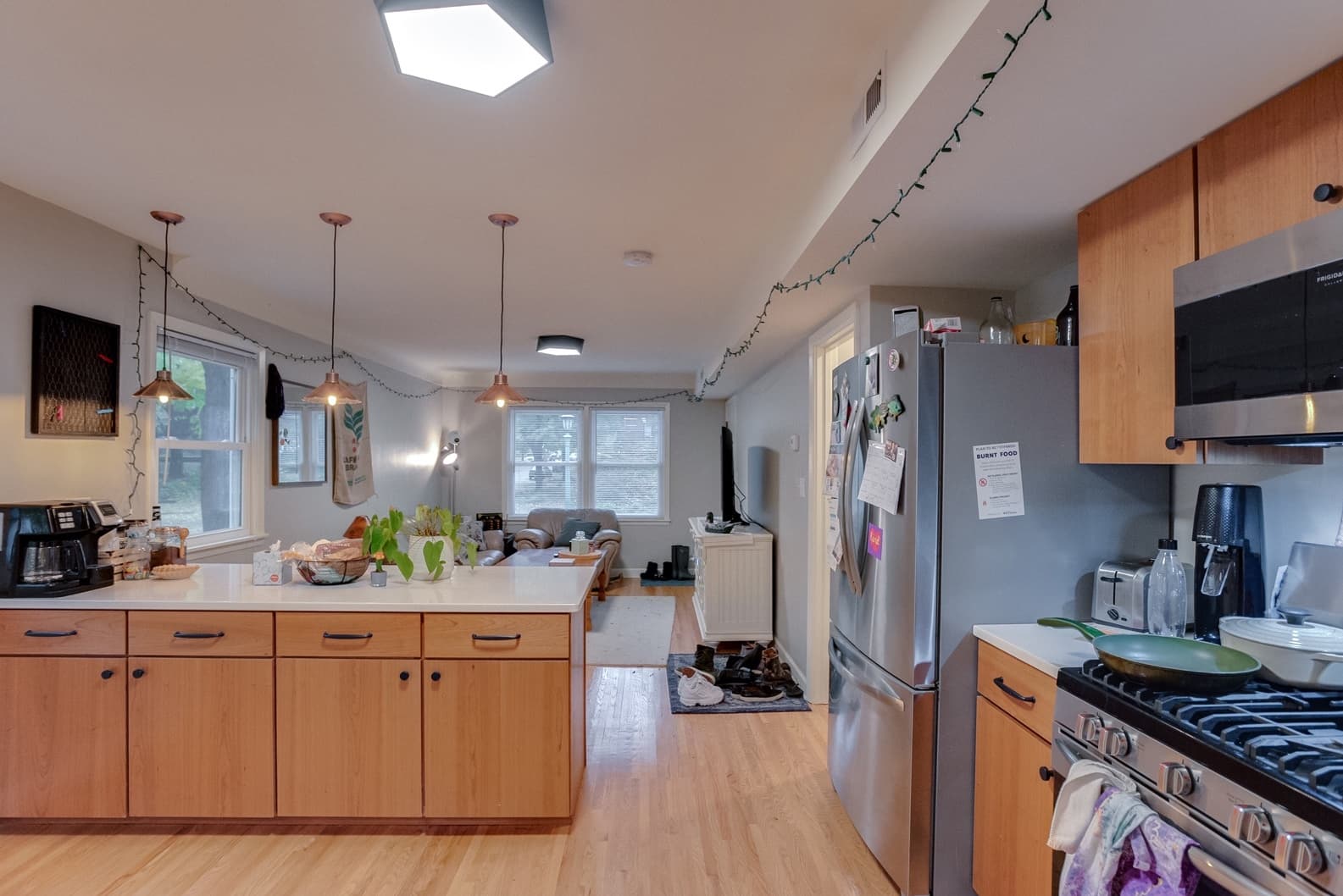 St Paul Apartment: 1848 Ashland Ave