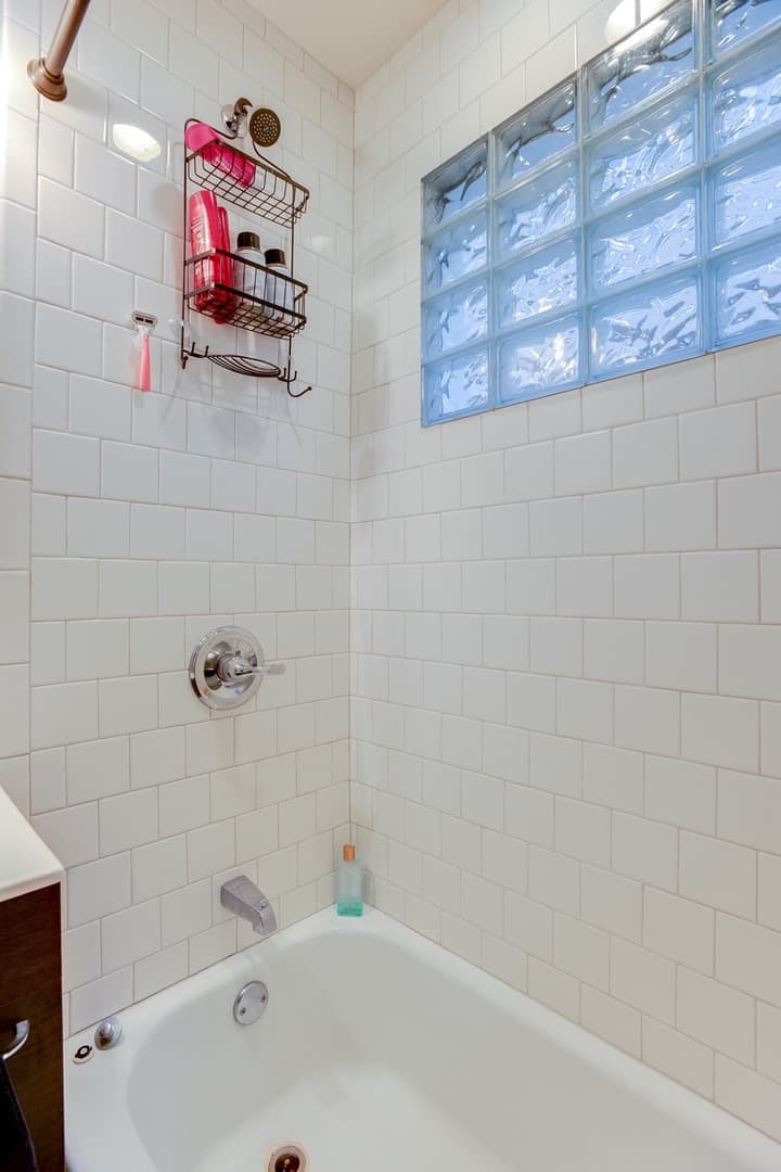 St Paul Apartment: 1848 Ashland Ave