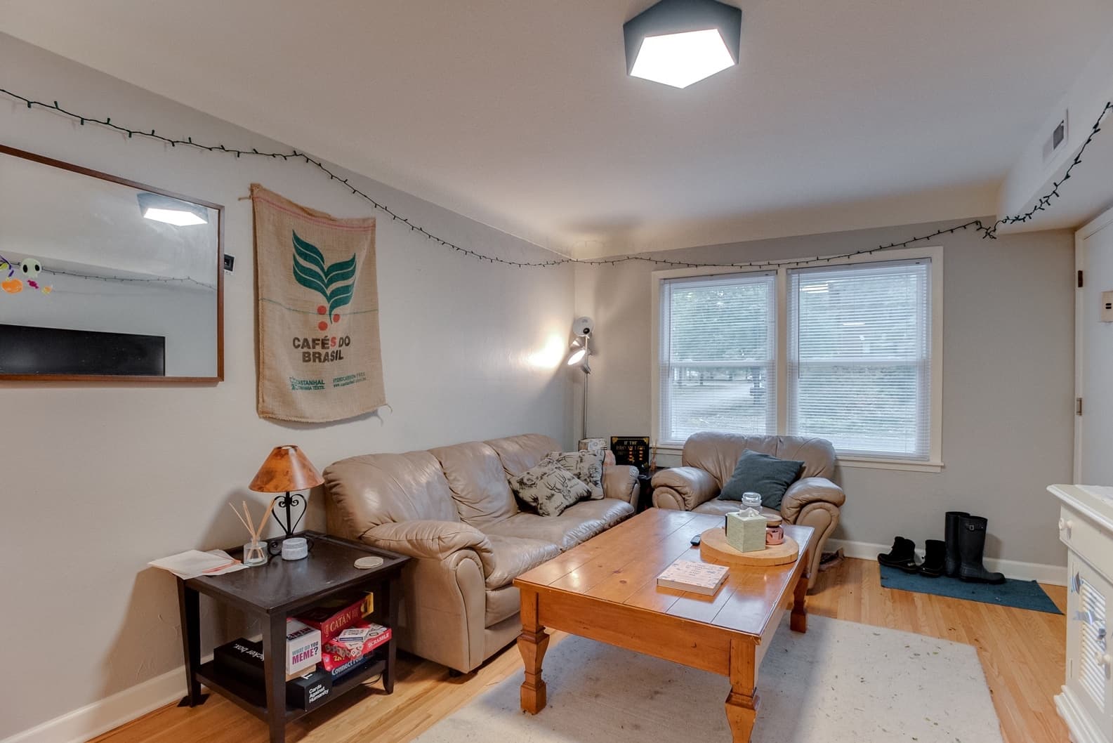 St Paul Apartment: 1848 Ashland Ave