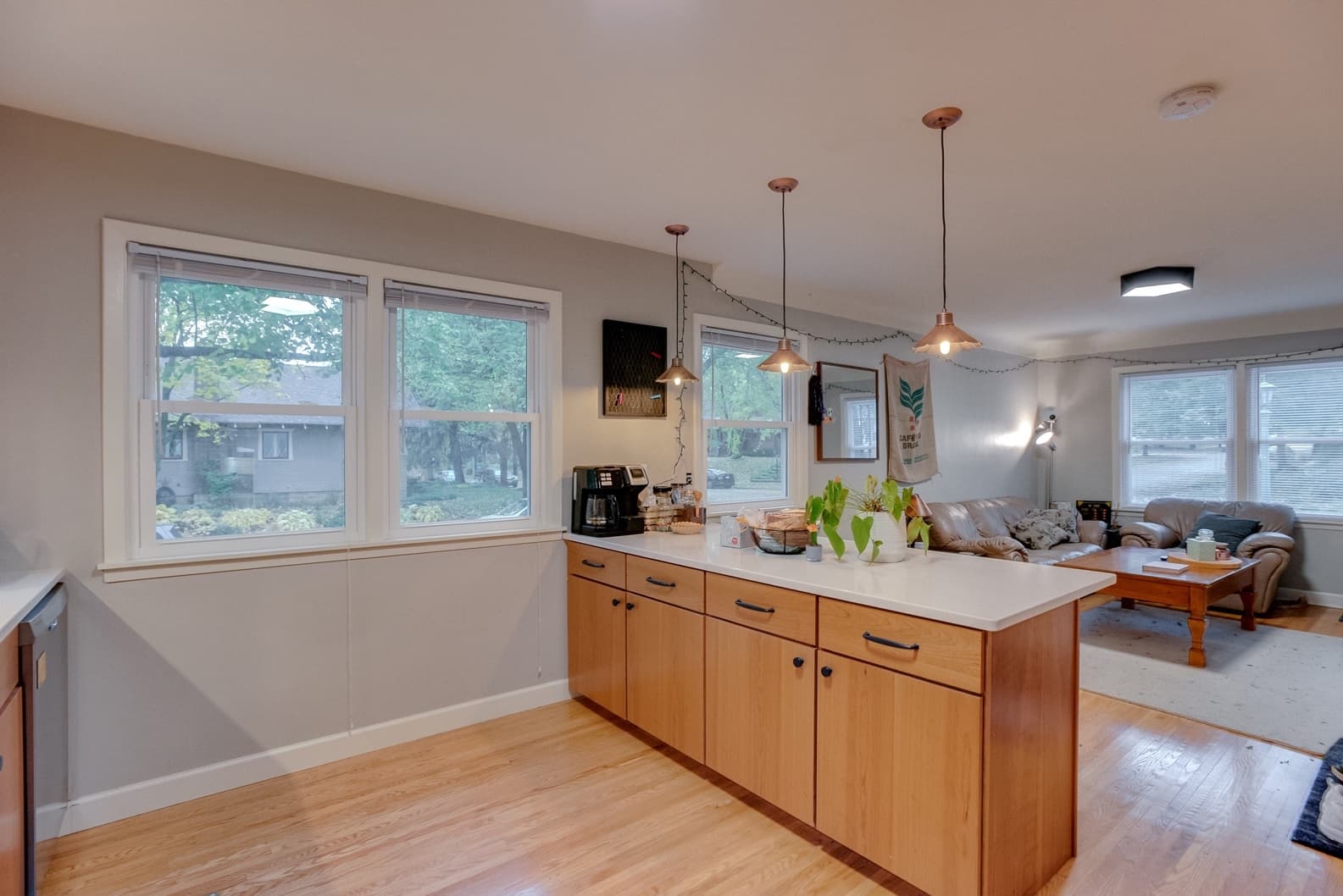 St Paul Apartment: 1848 Ashland Ave
