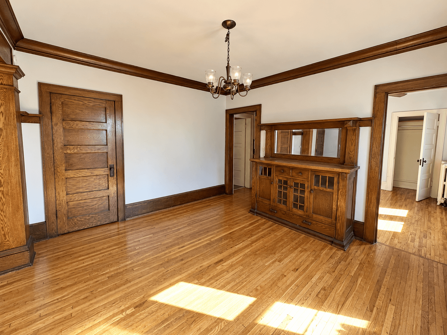 Saint Paul Apartment: 1838 Portland Avenue