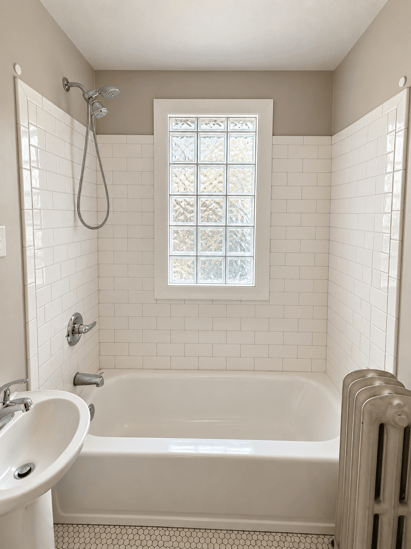 Saint Paul Apartment: 412 Pierce Street N