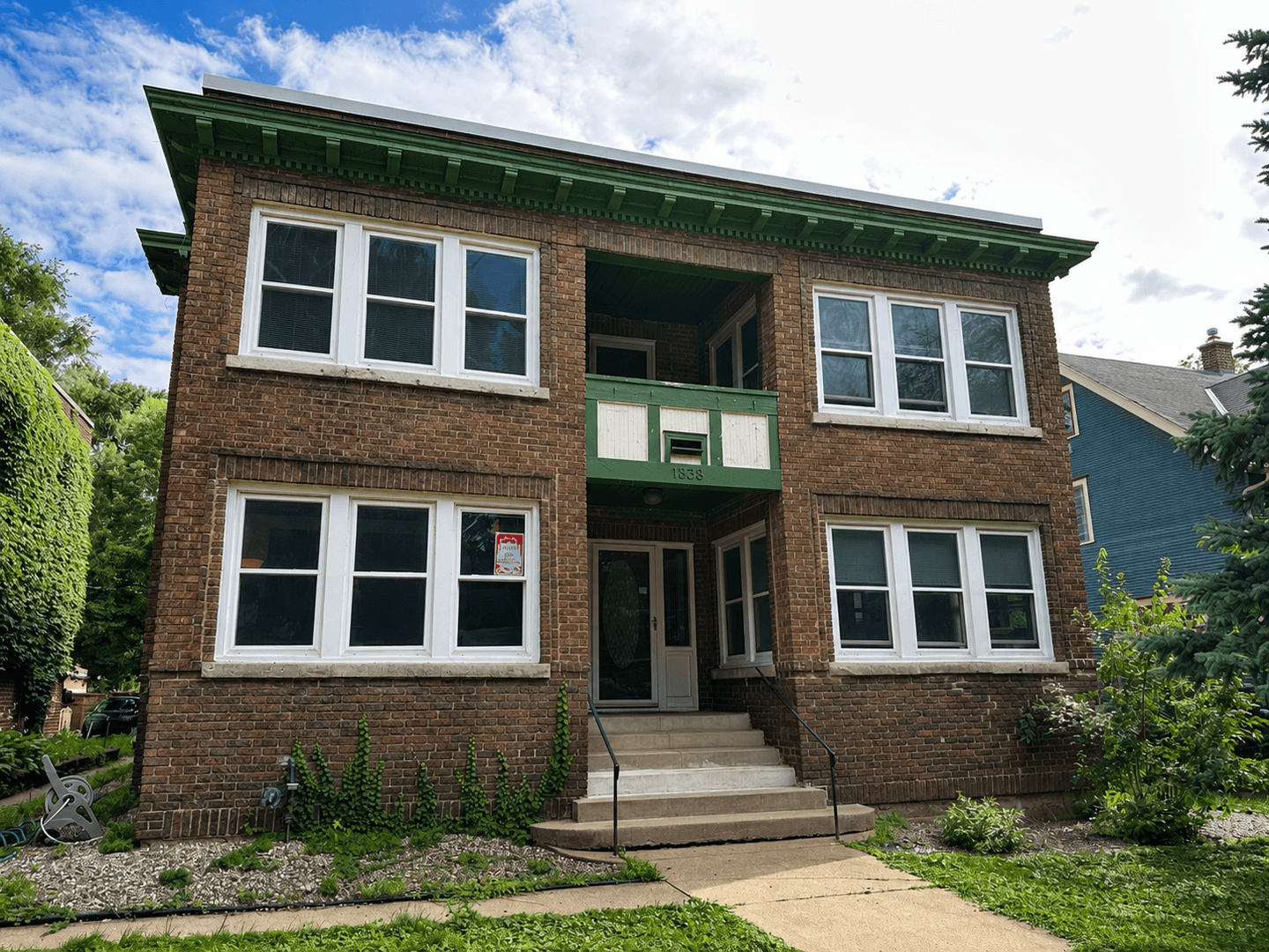 Saint Paul Apartment: 1838 Portland Avenue
