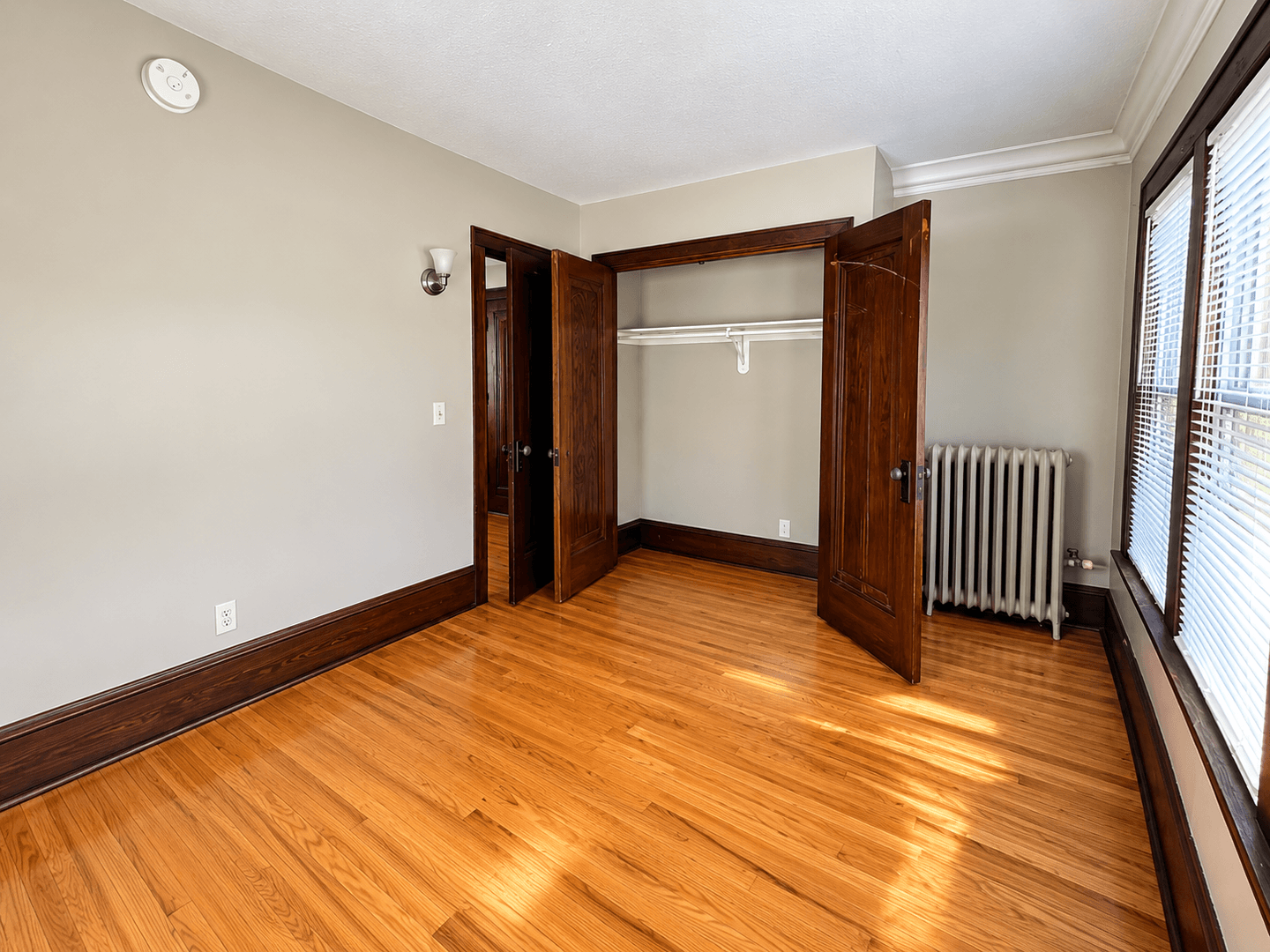 Saint Paul Apartment: 412 Pierce Street N