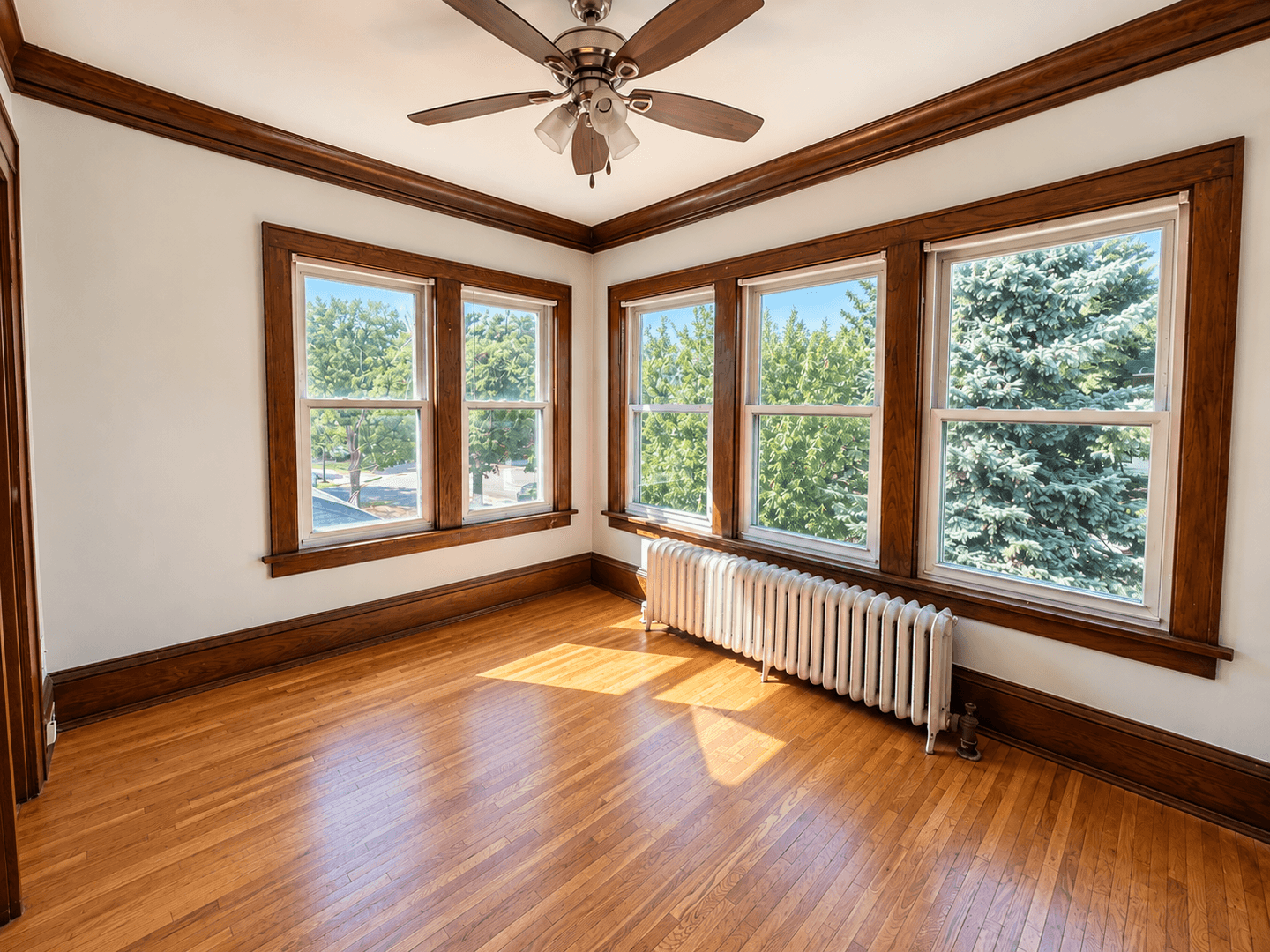 Saint Paul Apartment: 1838 Portland Avenue