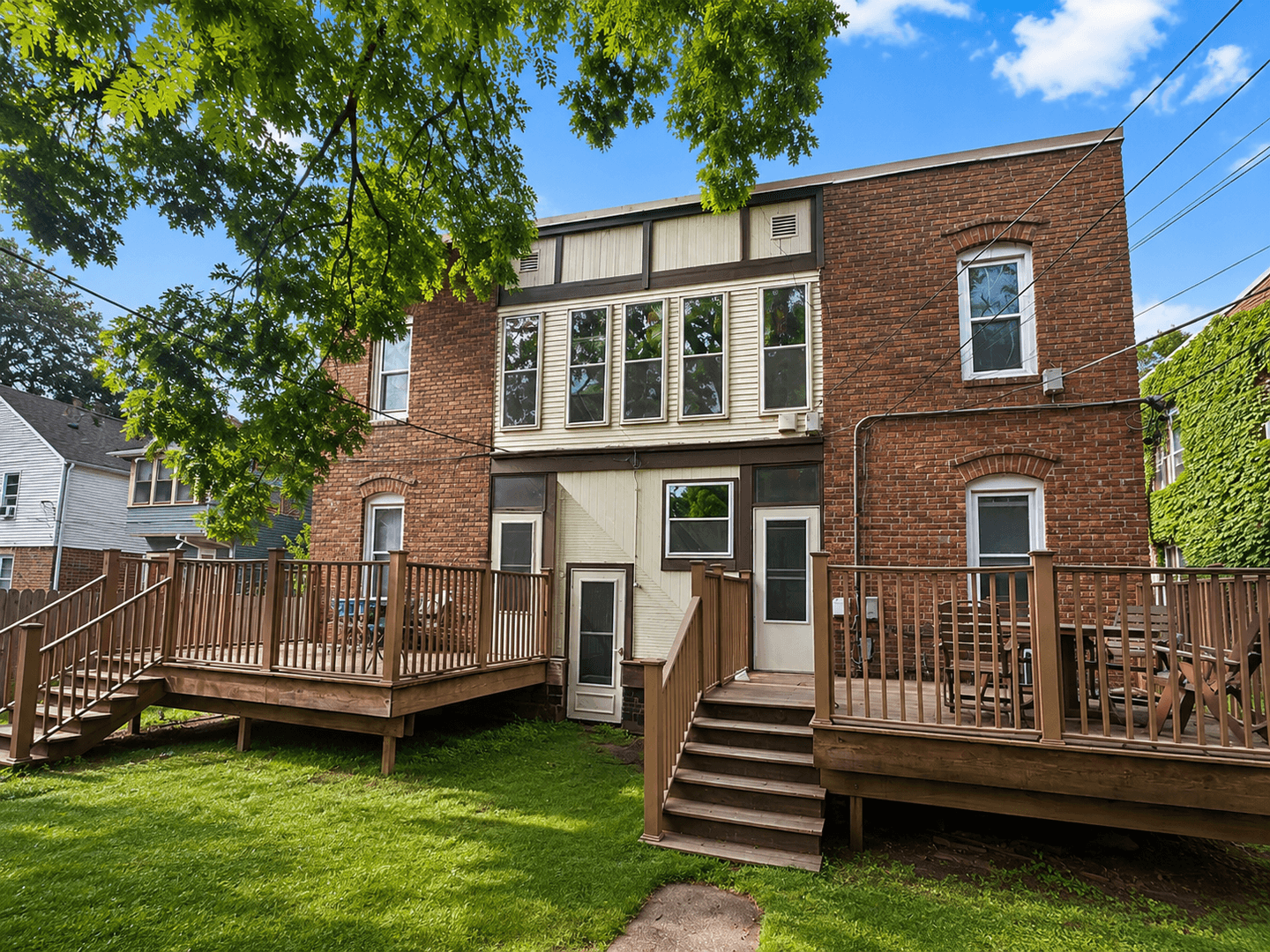 Saint Paul Apartment: 1838 Portland Avenue