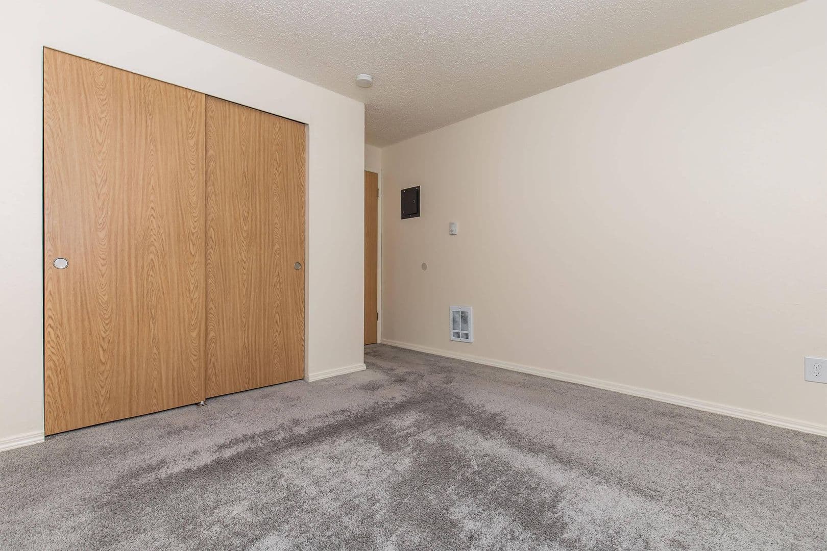 Normandy Park Apartment: 18225 1st Ave SO.