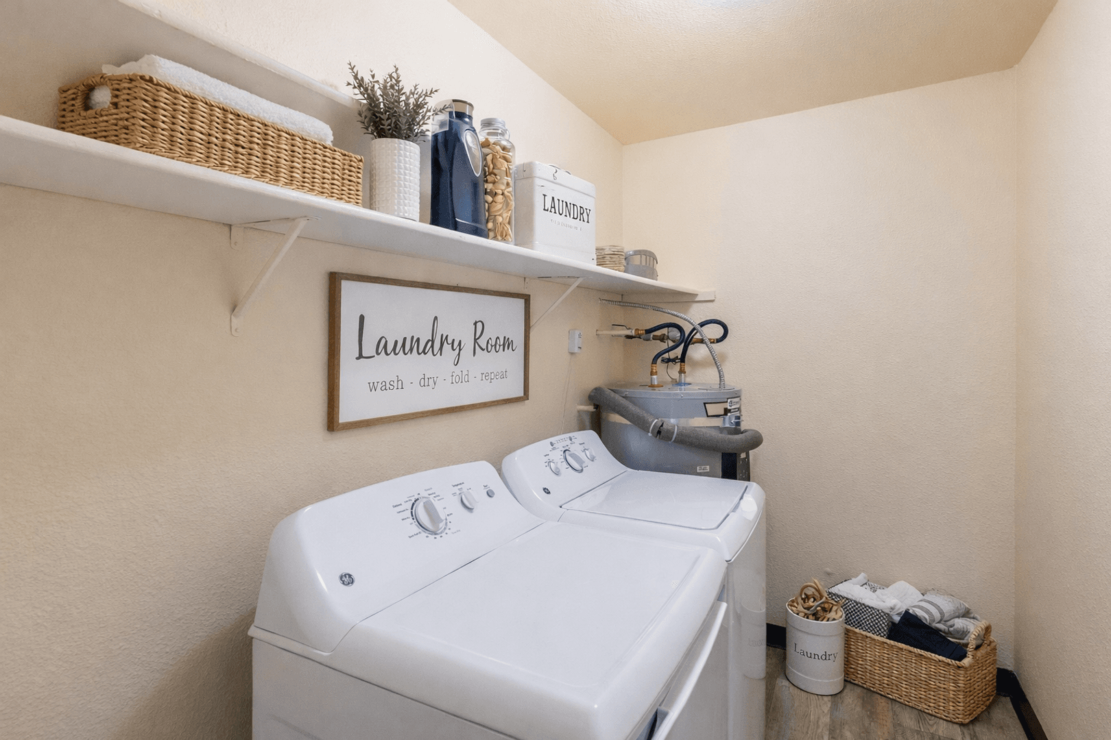 Bothell Apartment: 16720 North Road