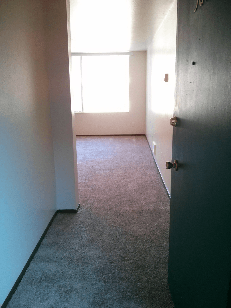 Seattle Apartment: 1415 NE Ravenna Blvd