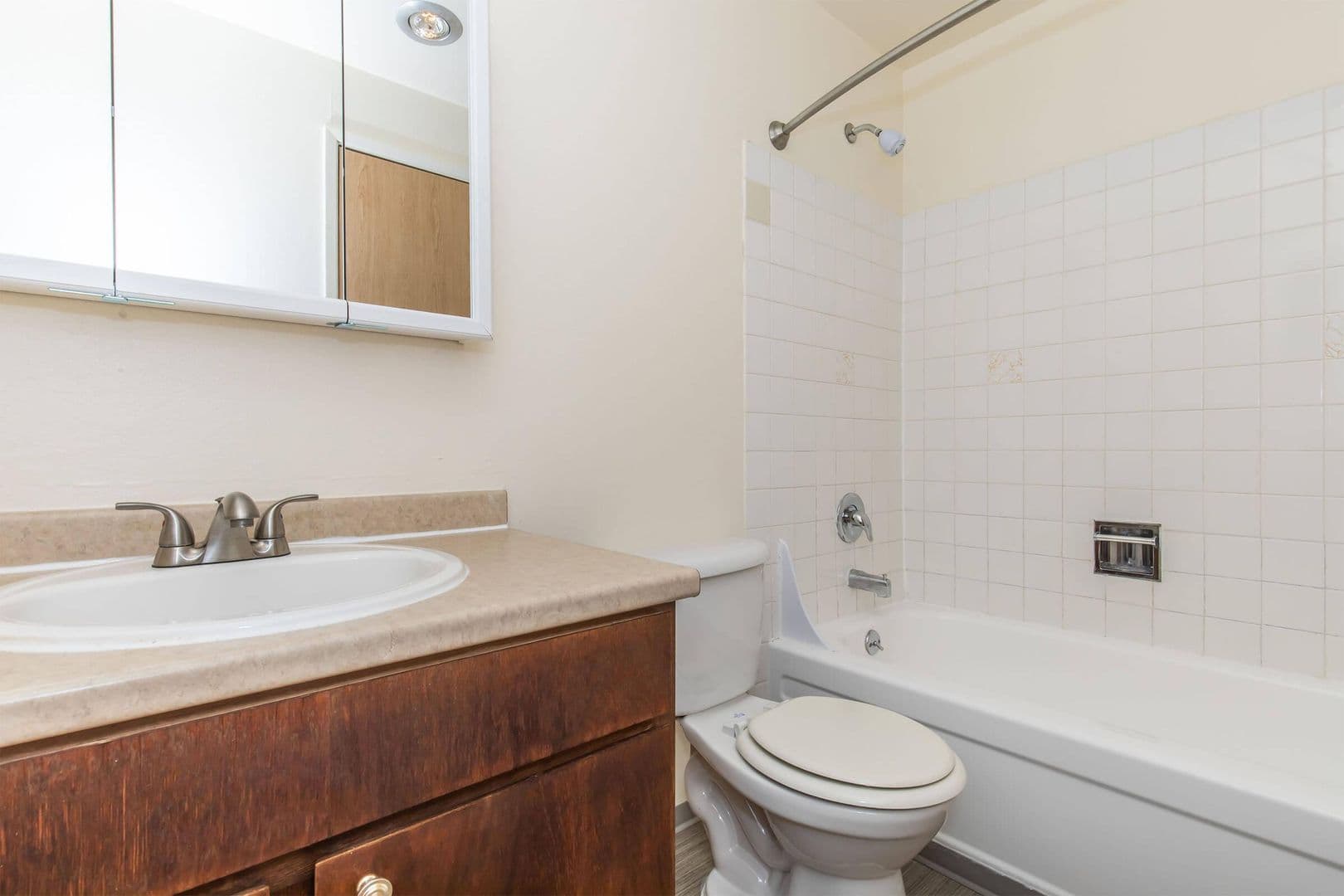 Normandy Park Apartment: 18225 1st Ave SO.