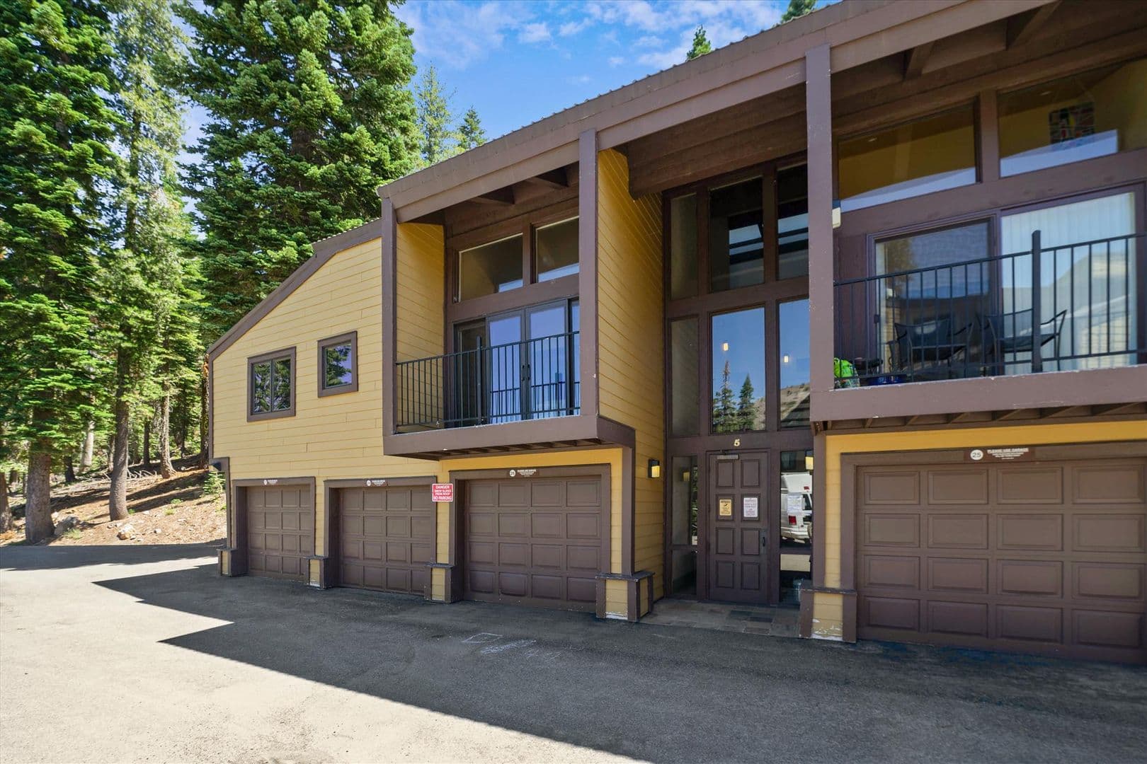 Alpine Meadows Condo: 2090 Chalet Road # 24
