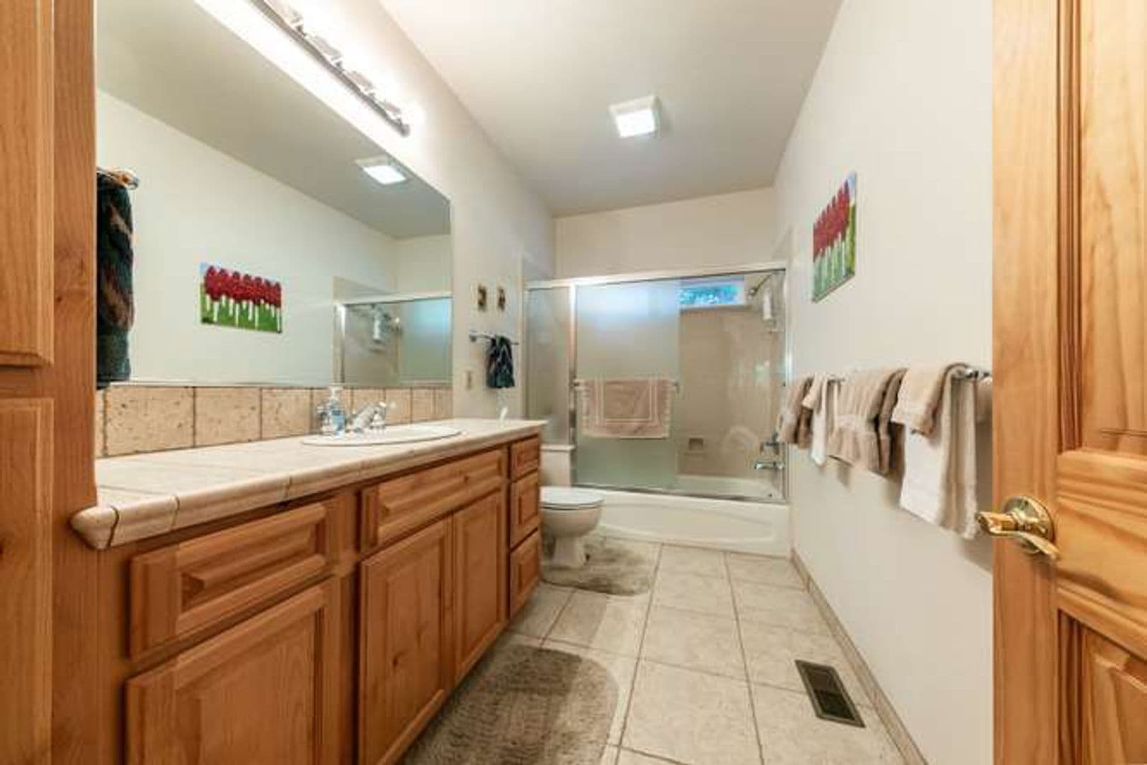 Truckee House: 11400 Thelin Drive