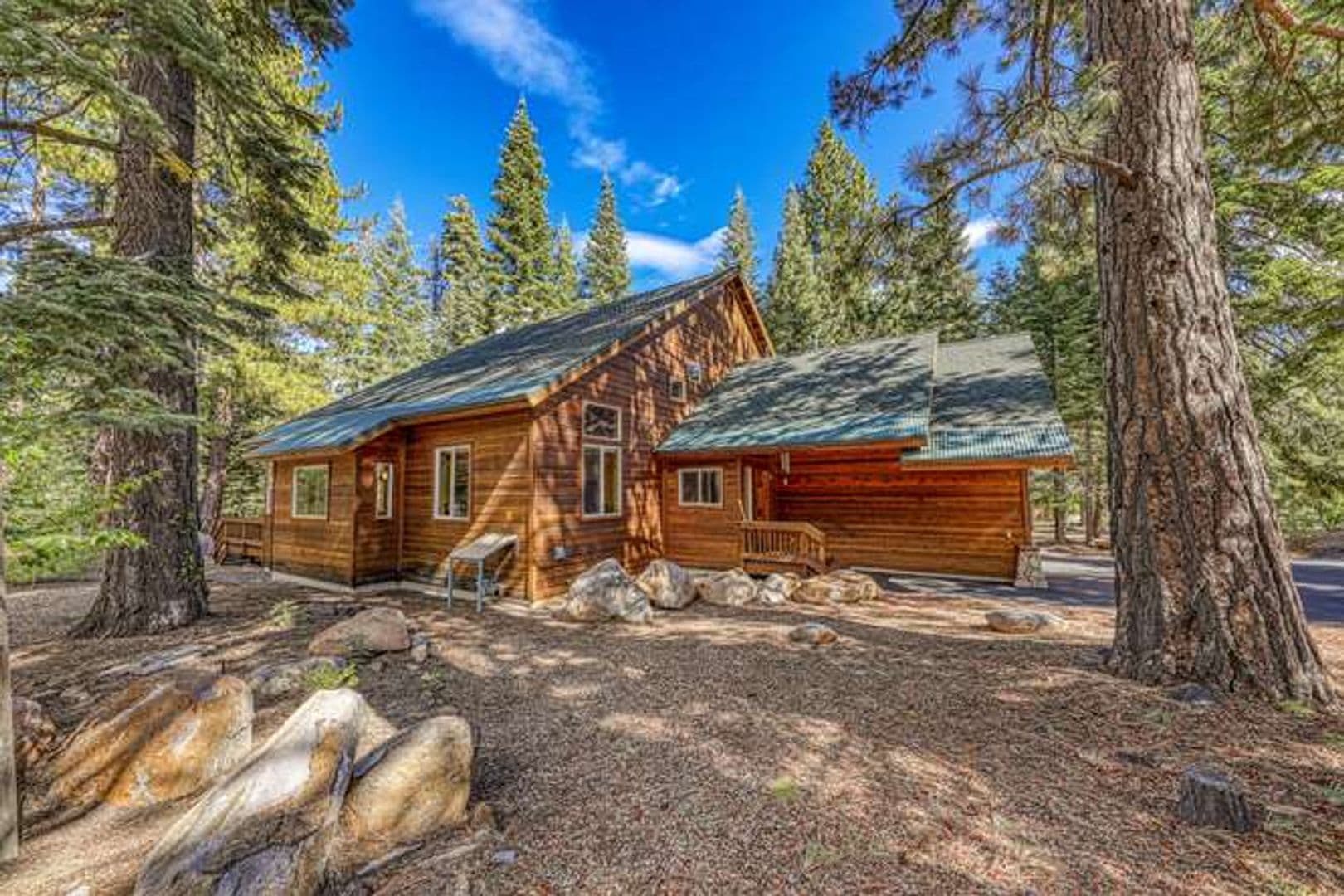 Truckee House: 11400 Thelin Drive