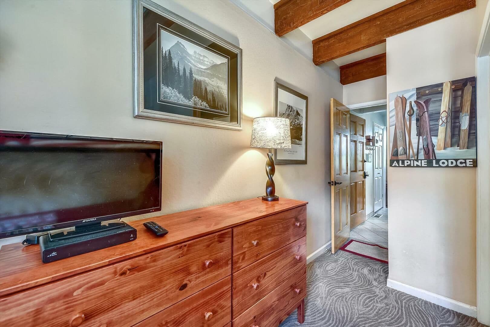 Tahoe City Condo: 3115 N Lake Blvd. #81