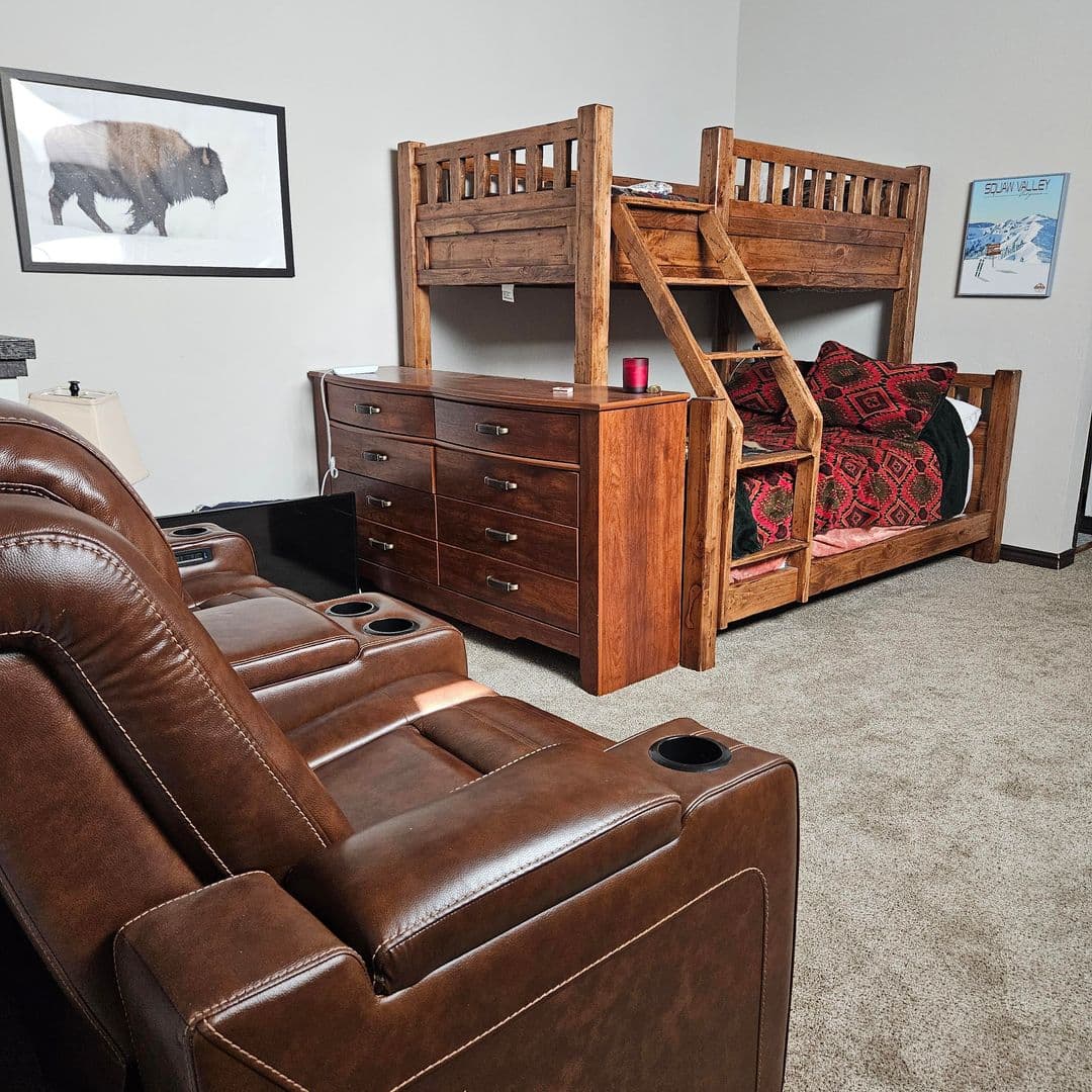 Alpine Meadows Condo: 2090 Chalet Rd # 22