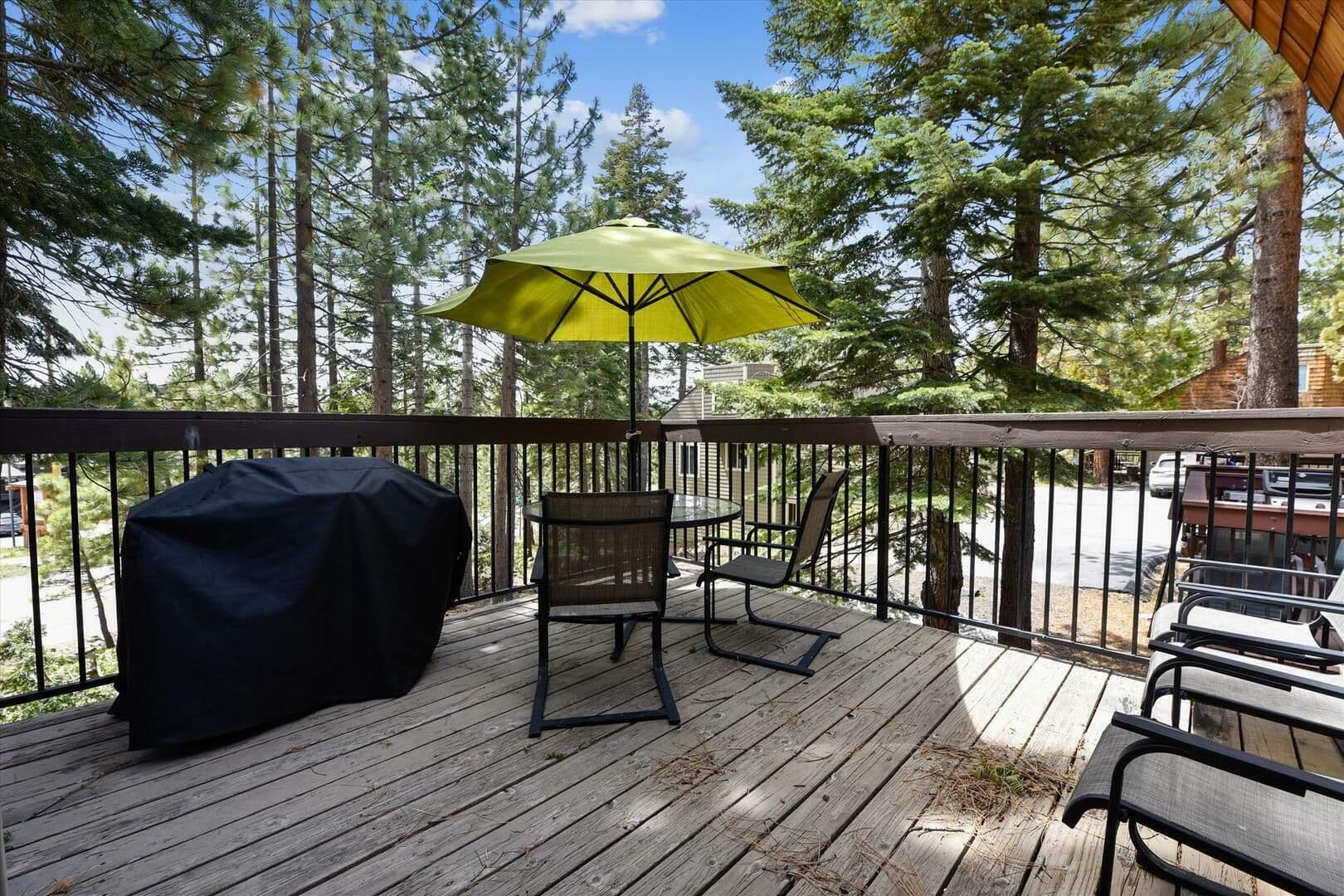 Tahoe City Condo: 3115 N Lake Blvd. #81