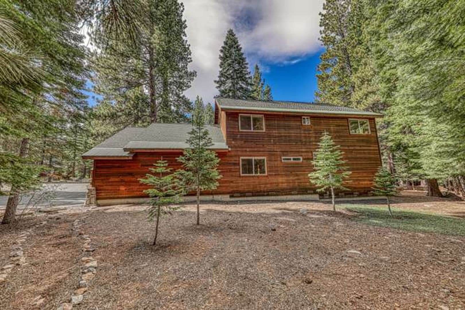 Truckee House: 11400 Thelin Drive