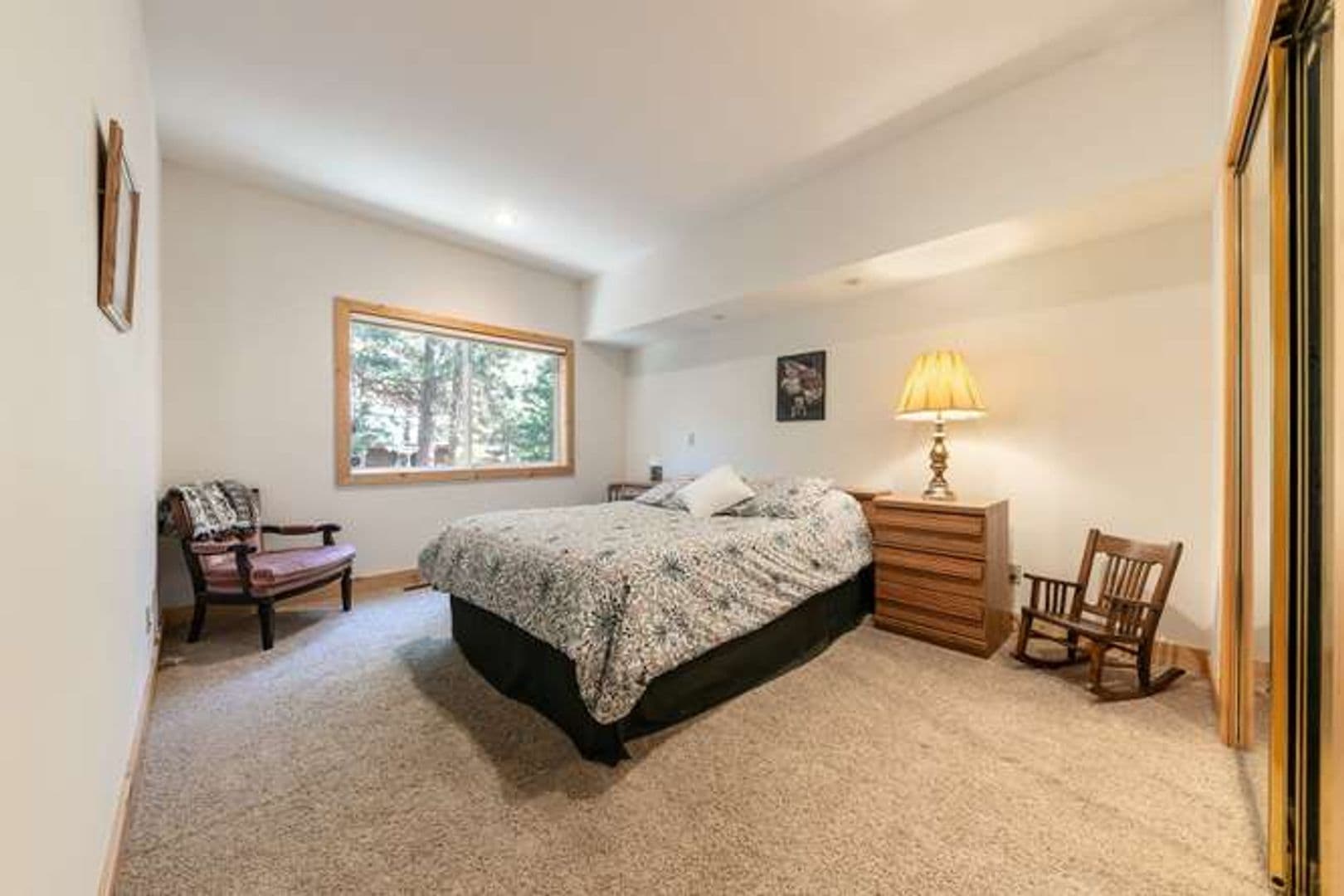 Truckee House: 11400 Thelin Drive