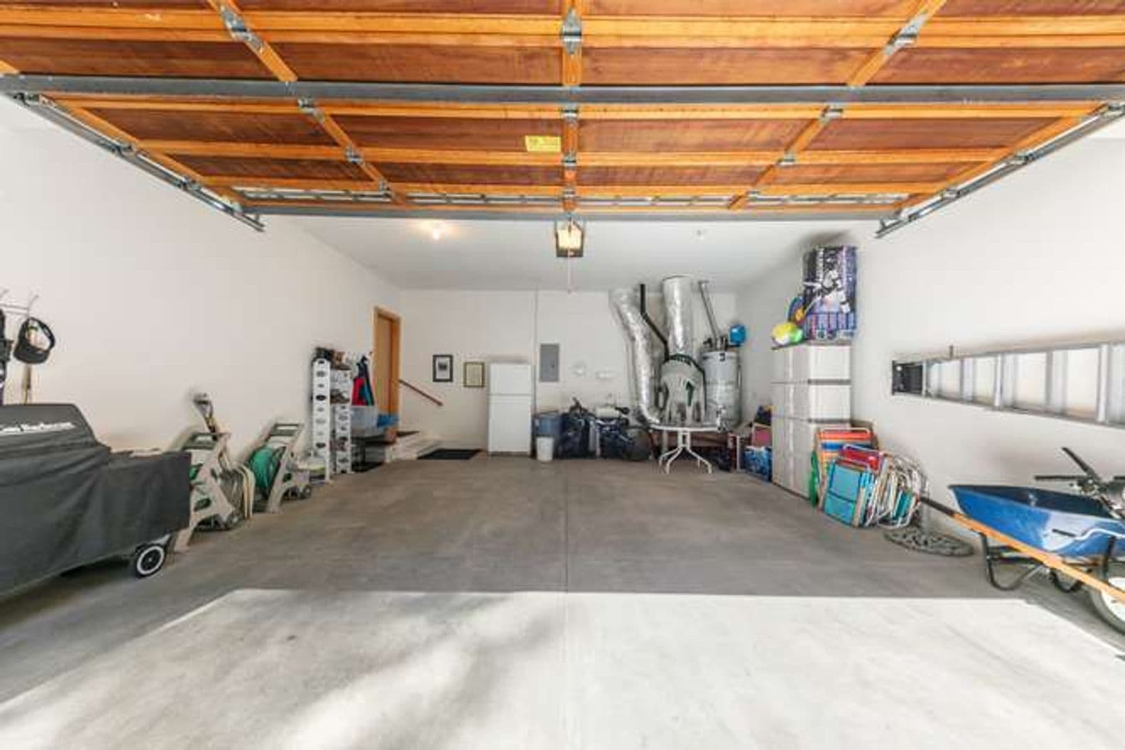Truckee House: 11400 Thelin Drive