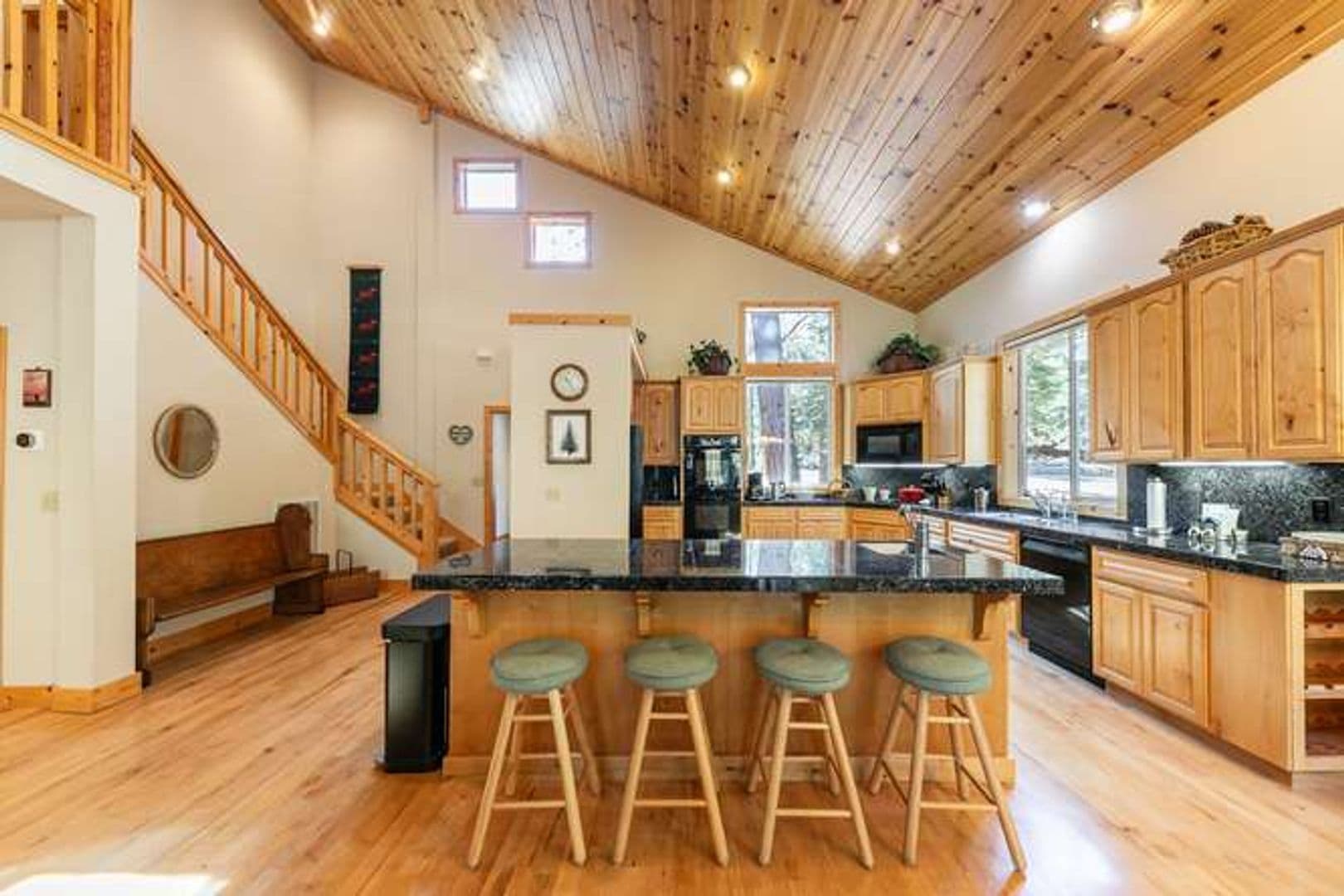 Truckee House: 11400 Thelin Drive