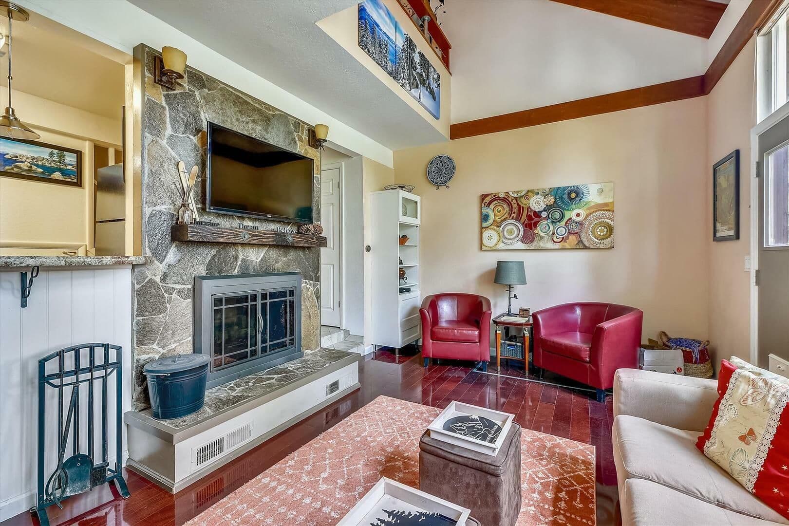 Tahoe City Condo: 3115 N Lake Blvd. #81