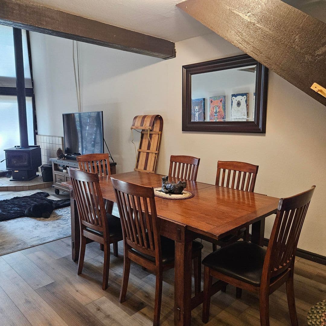 Alpine Meadows Condo: 2090 Chalet Rd # 22