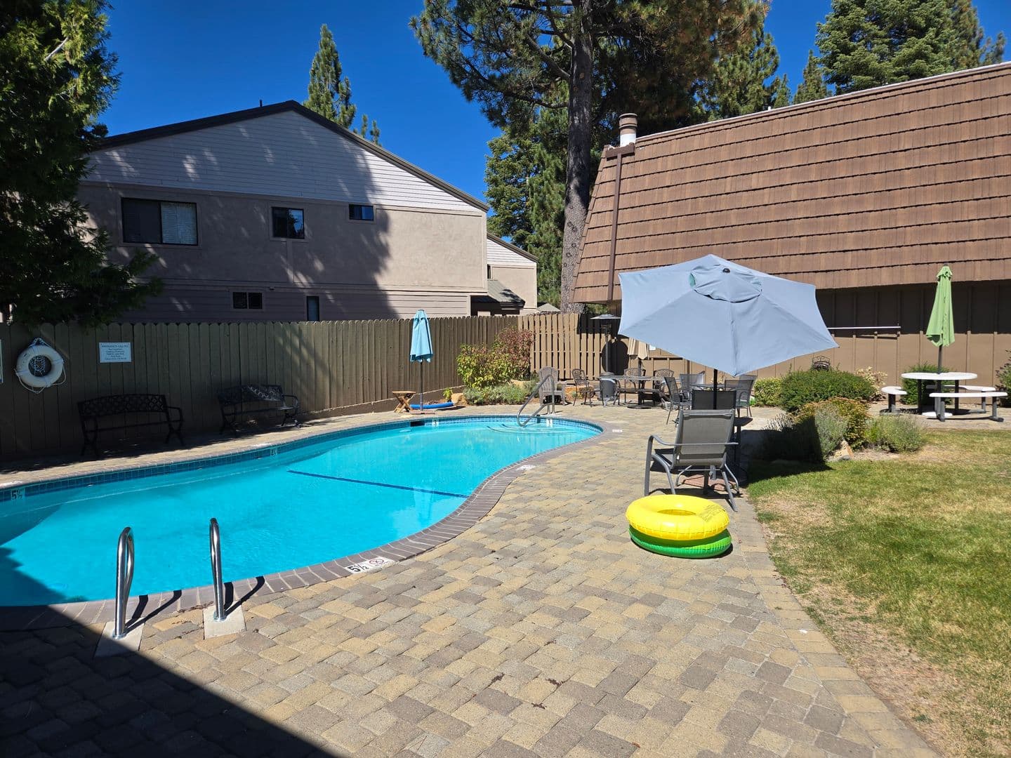 Tahoe Vista Condo: 7600 North Lake Blvd #39