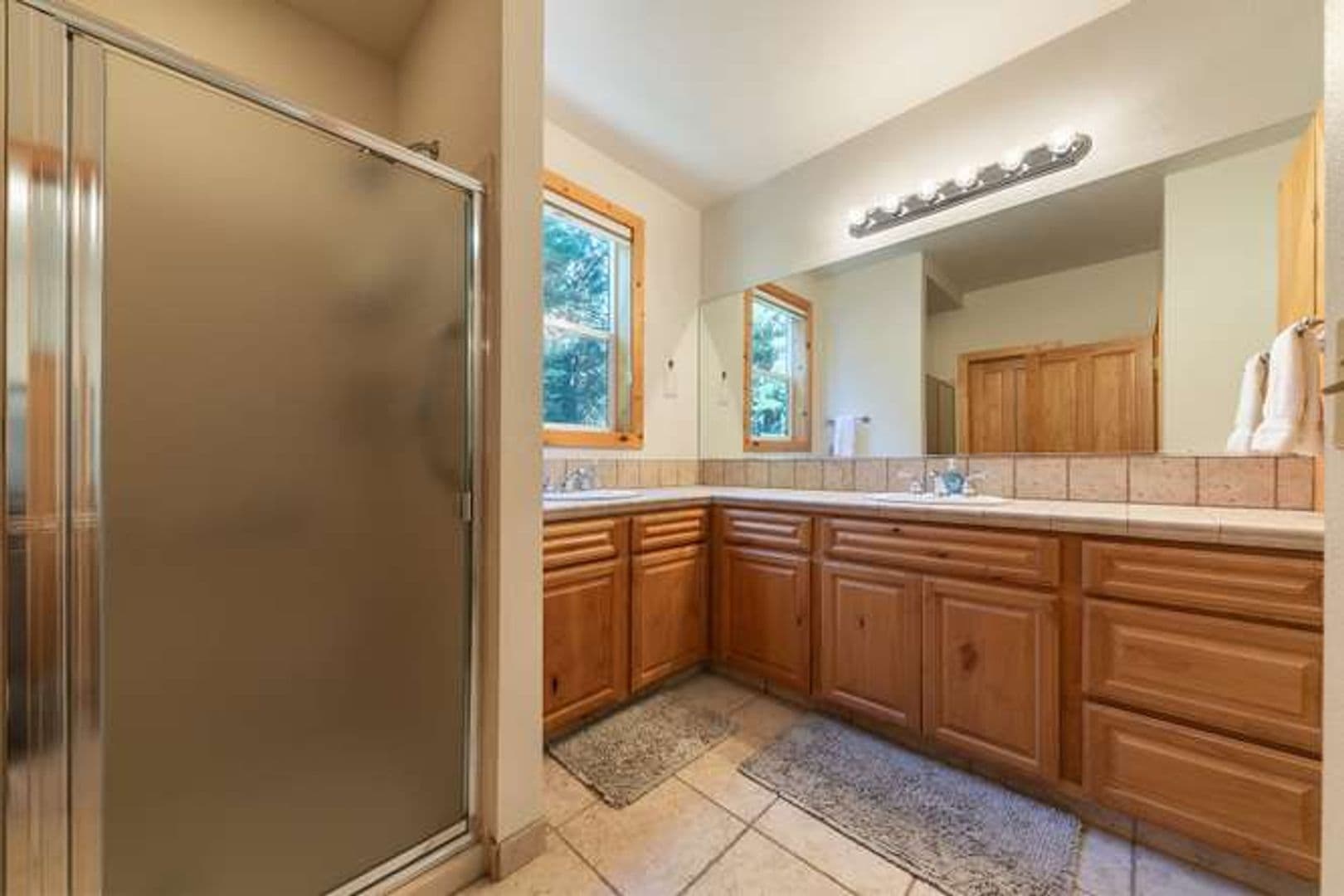 Truckee House: 11400 Thelin Drive