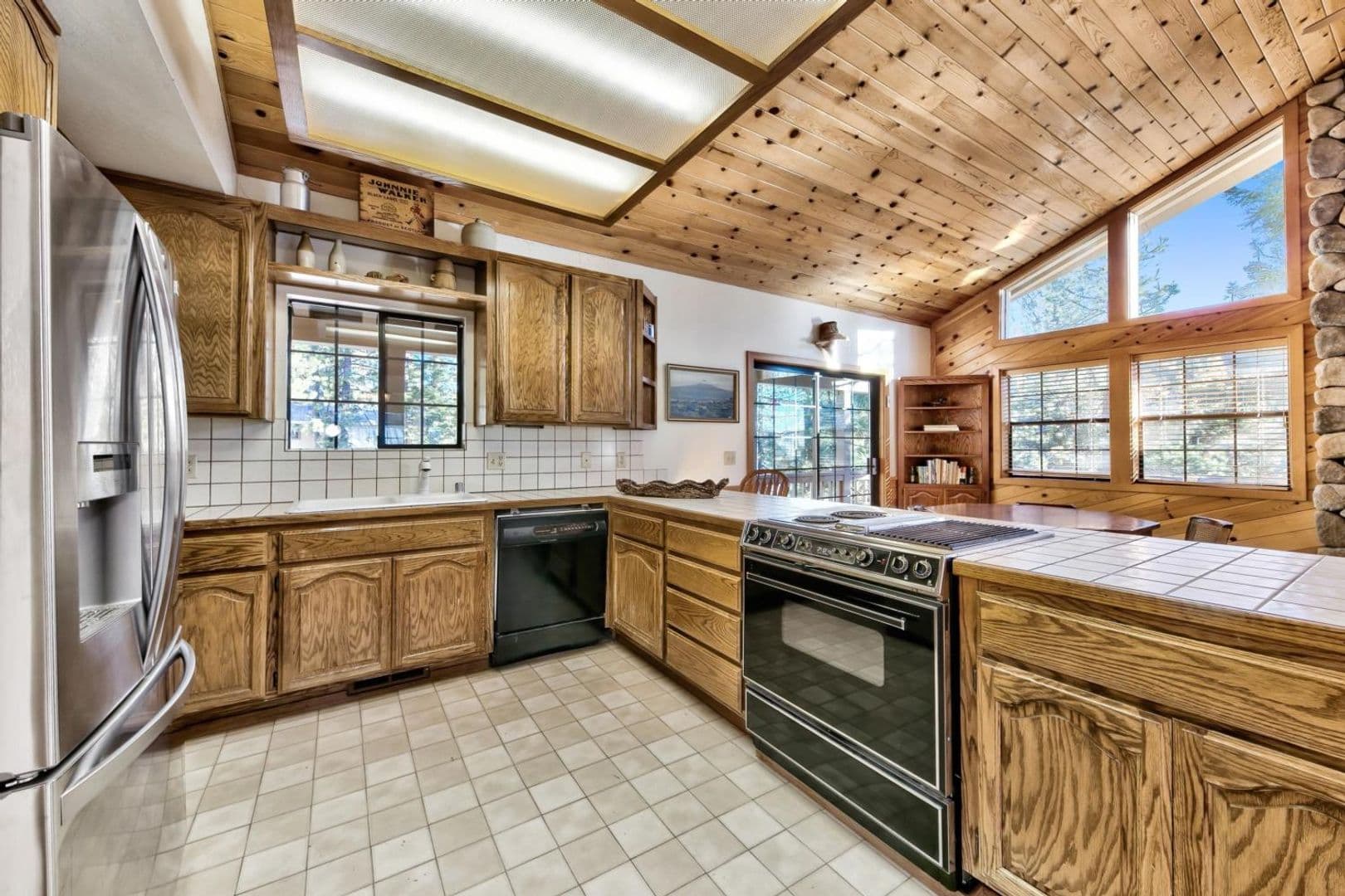 Truckee House: 14469 E Reed Ave