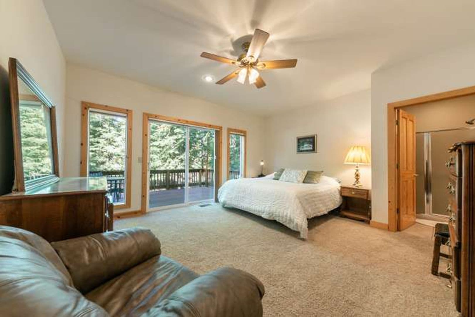 Truckee House: 11400 Thelin Drive