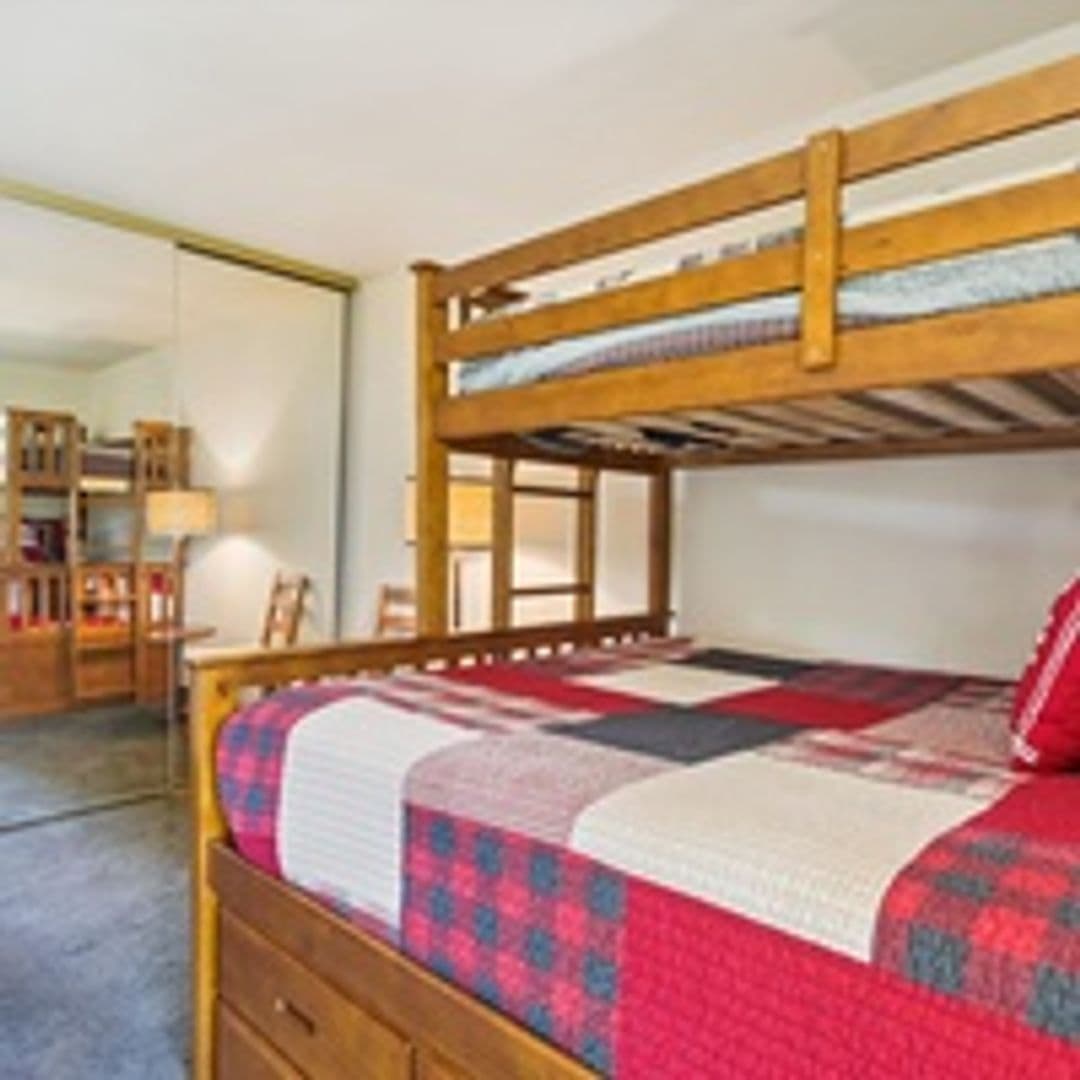 Tahoe City Condo: 2755 North Lake Blvd #97
